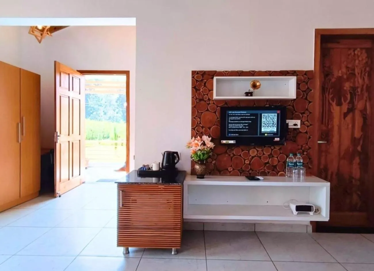 TV and multimedia in KK Jungle View Resort - Jim Corbett