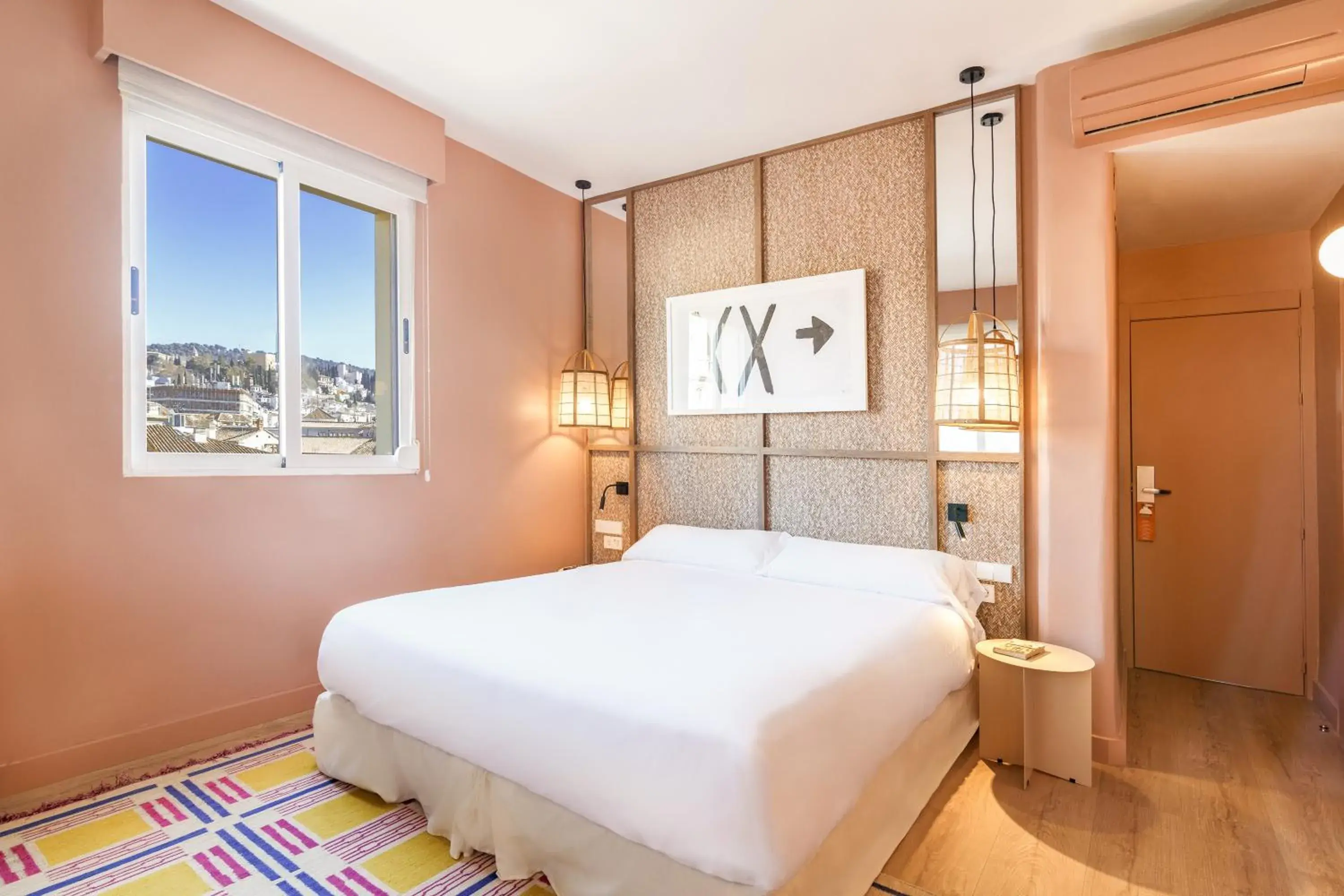 Superior Twin Room in U-Sense Granada Centro Superior Twin Room in U-Sense Granada Centro