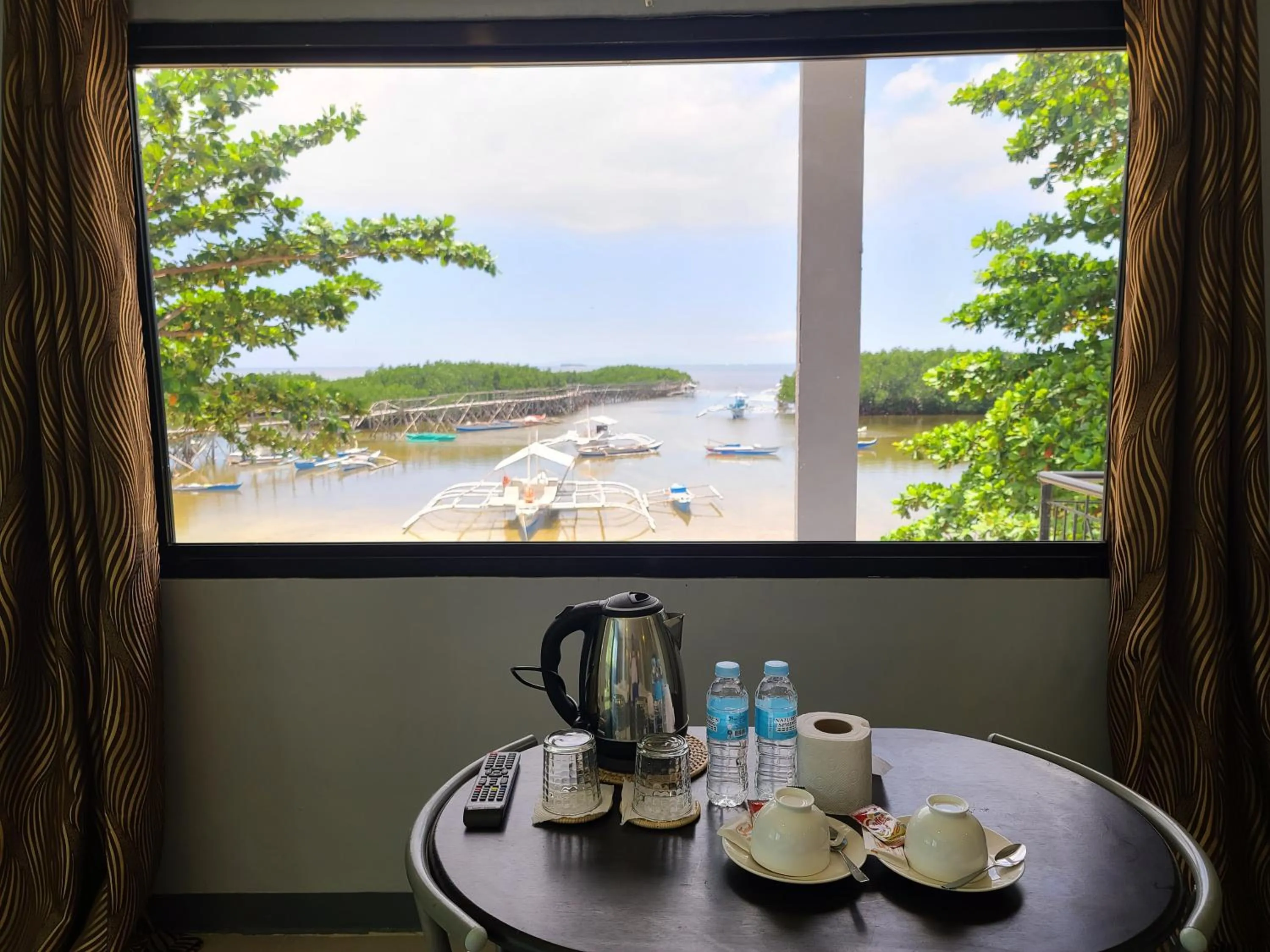 Coffee/tea facilities in 버진 아일랜드 리조트 Virgin Island Resort Restaurant & Spa