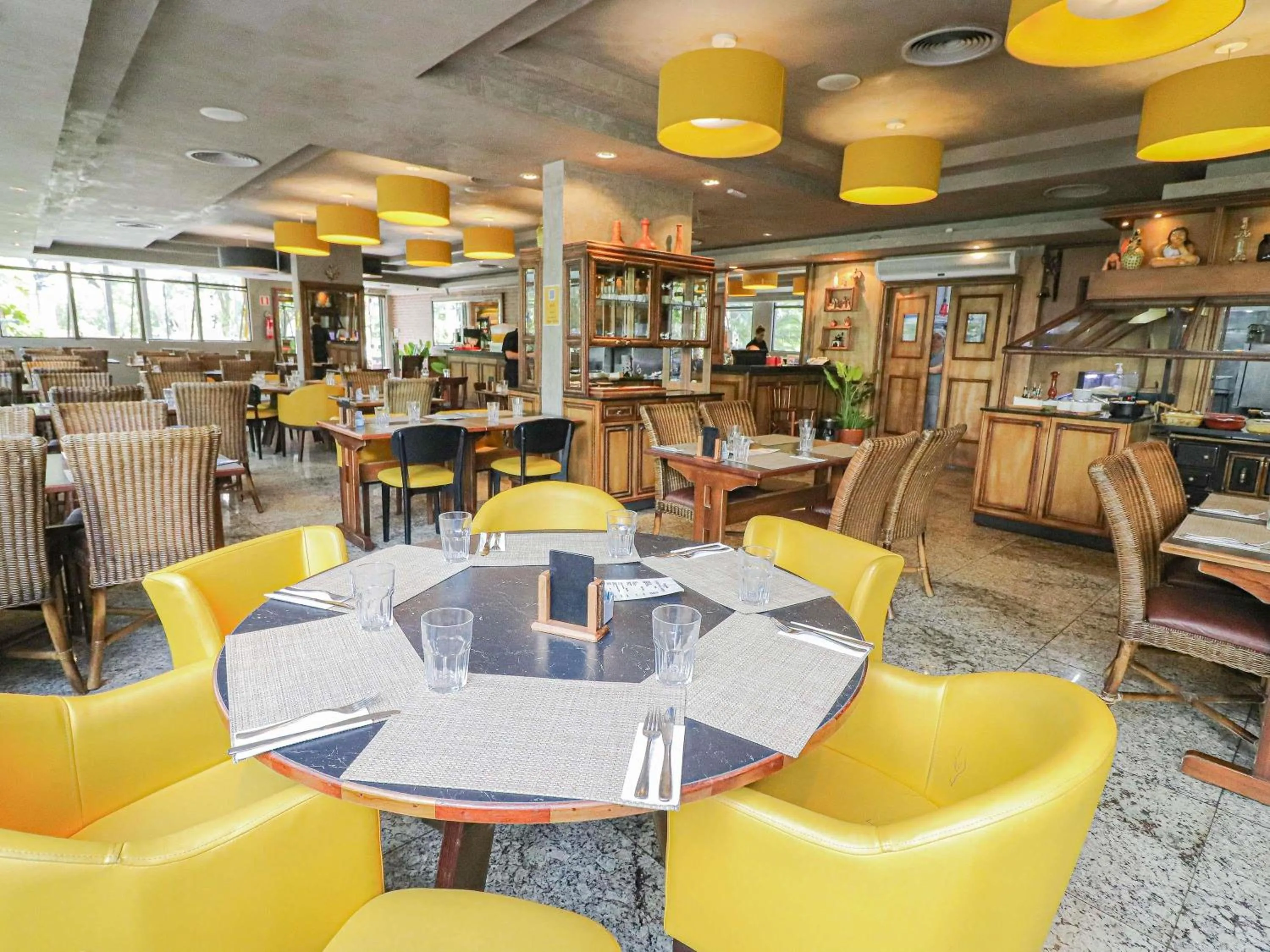 Restaurant/places to eat in Manhattan Porto Alegre by Mercure - 5 minutos do Hospital Moinhos de Vento