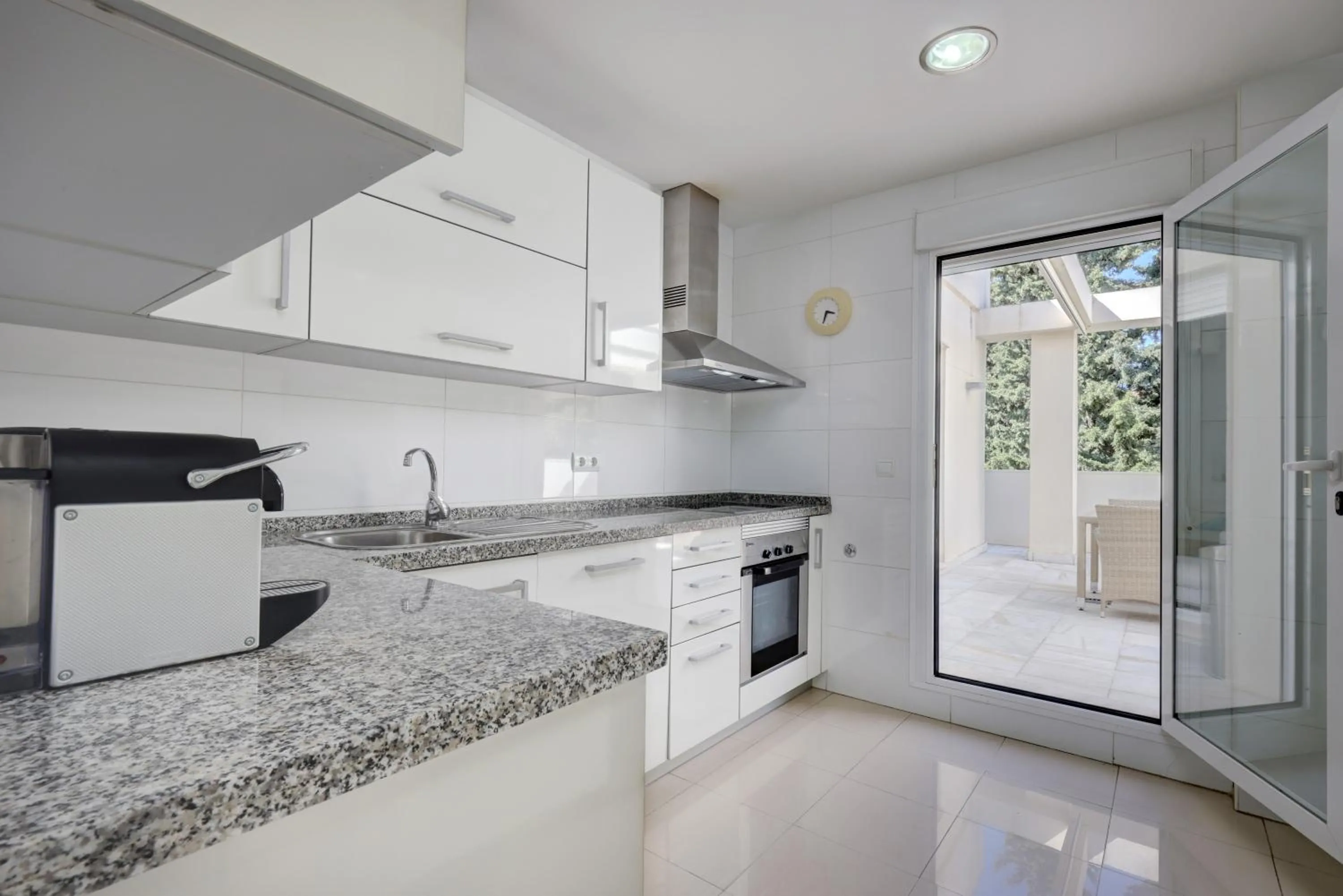 Kitchen or kitchenette in Mirador de la Cala