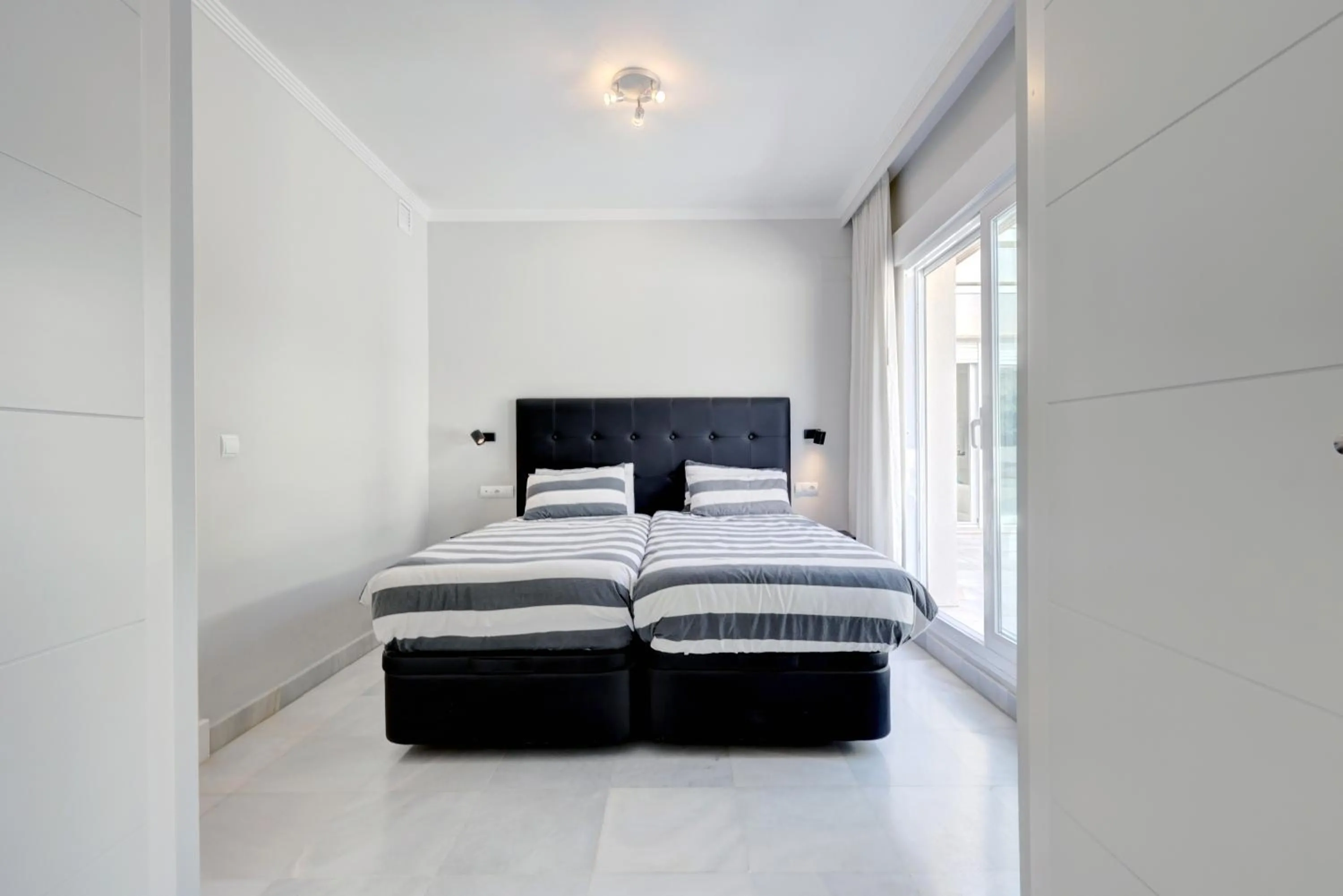 Living room, Bed in Mirador de la Cala