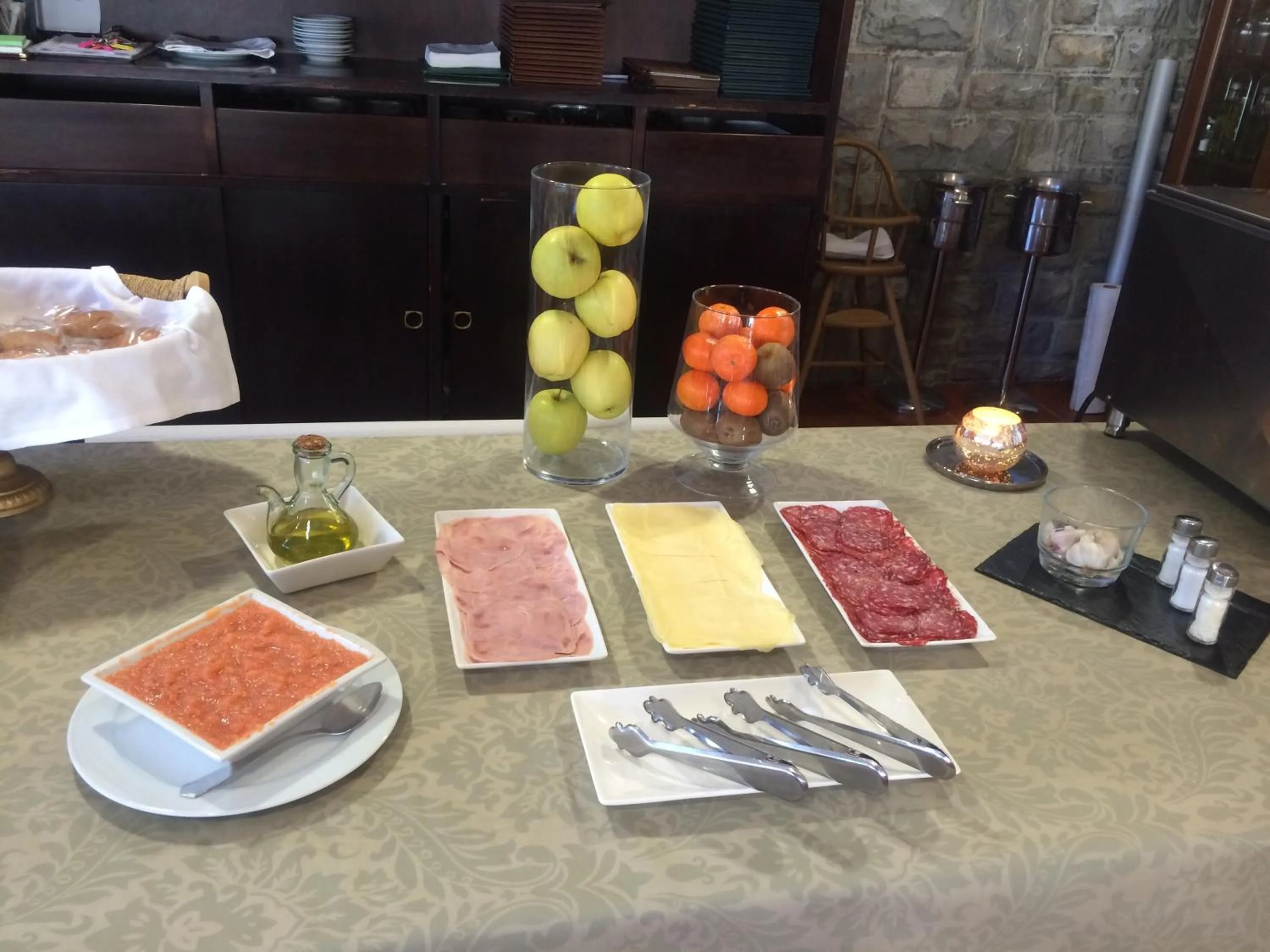 Restaurant/places to eat in Hotel La Pardina