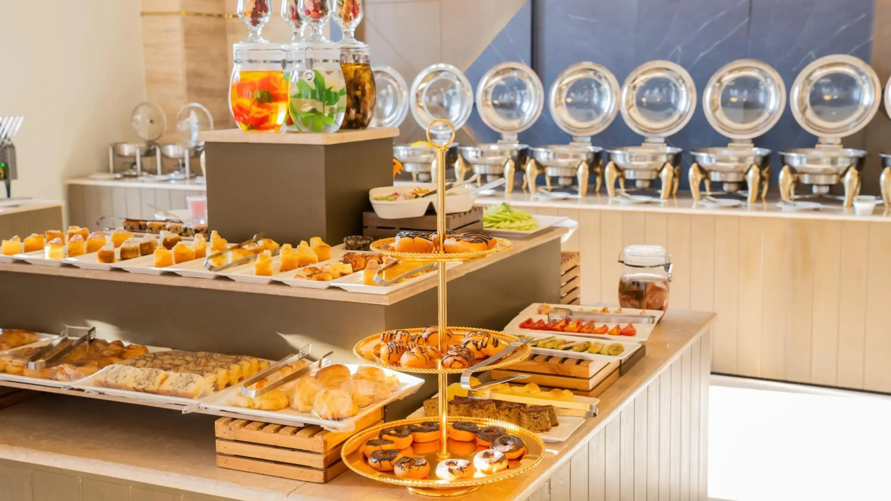 Restaurant/places to eat in Ramada Resort by Wyndham Gilgit Restaurant/places to eat in Ramada Resort by Wyndham Gilgit