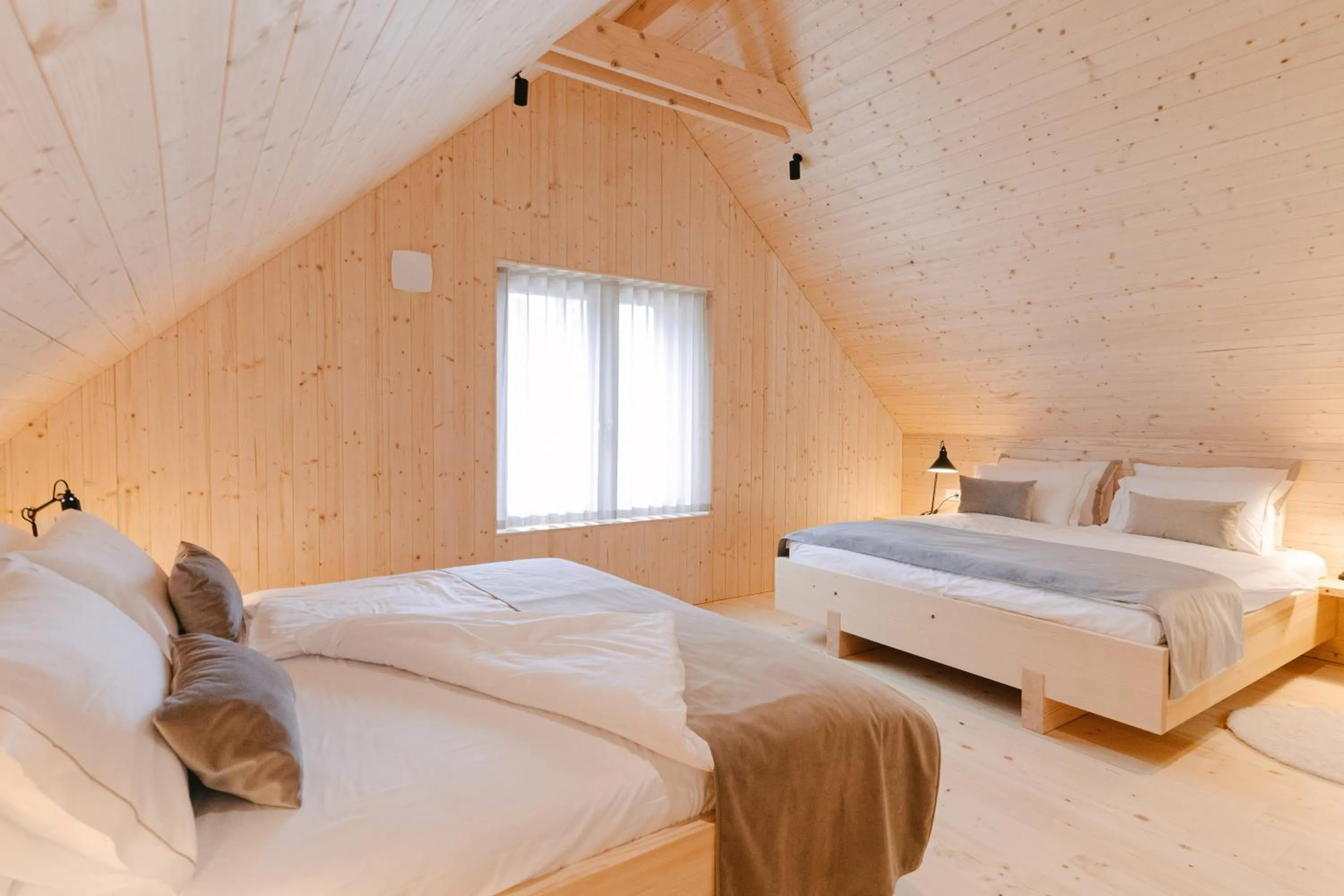 Property building, Bed in PIRA HOTEL