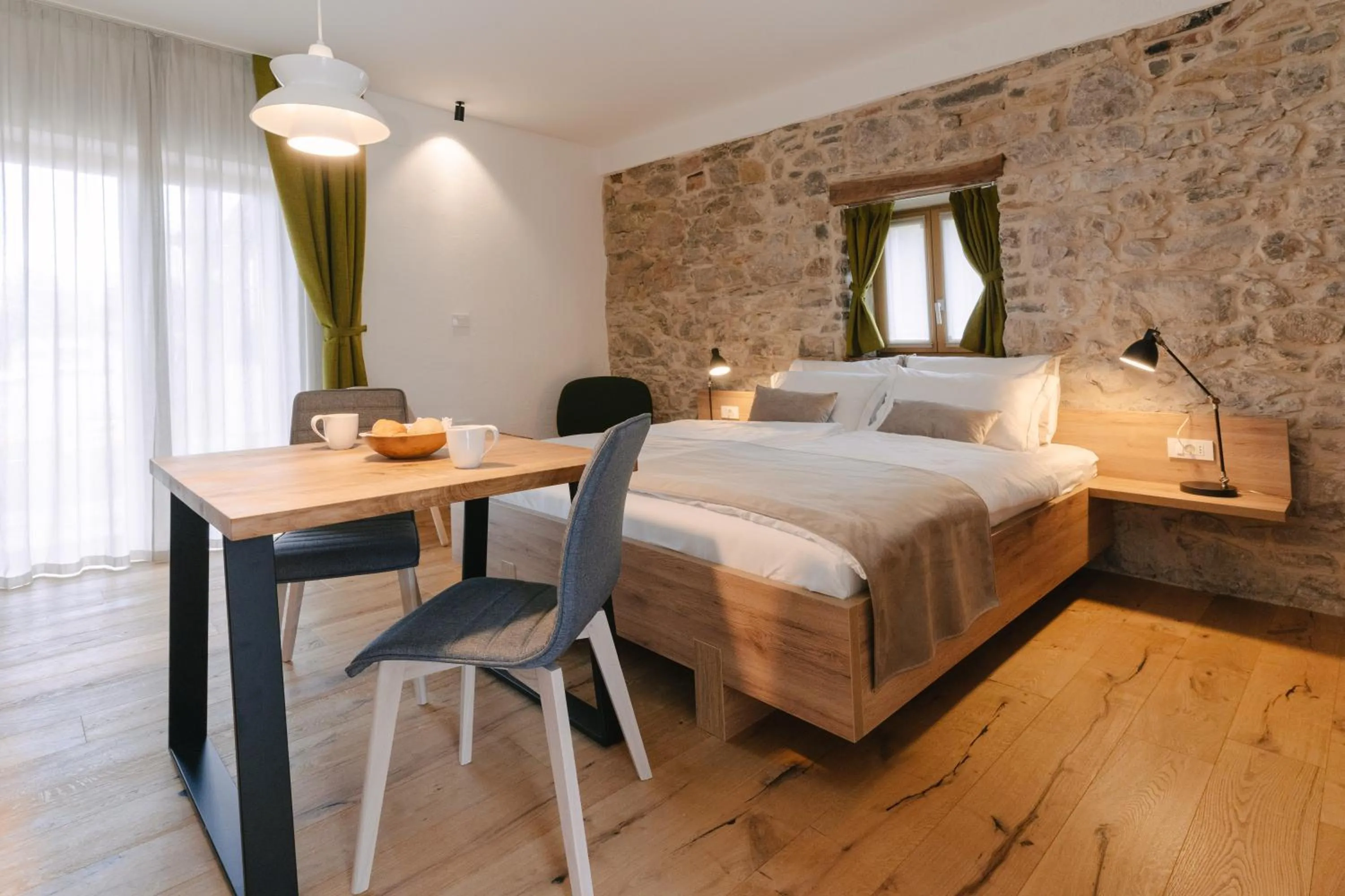 Patio, Bed in PIRA HOTEL