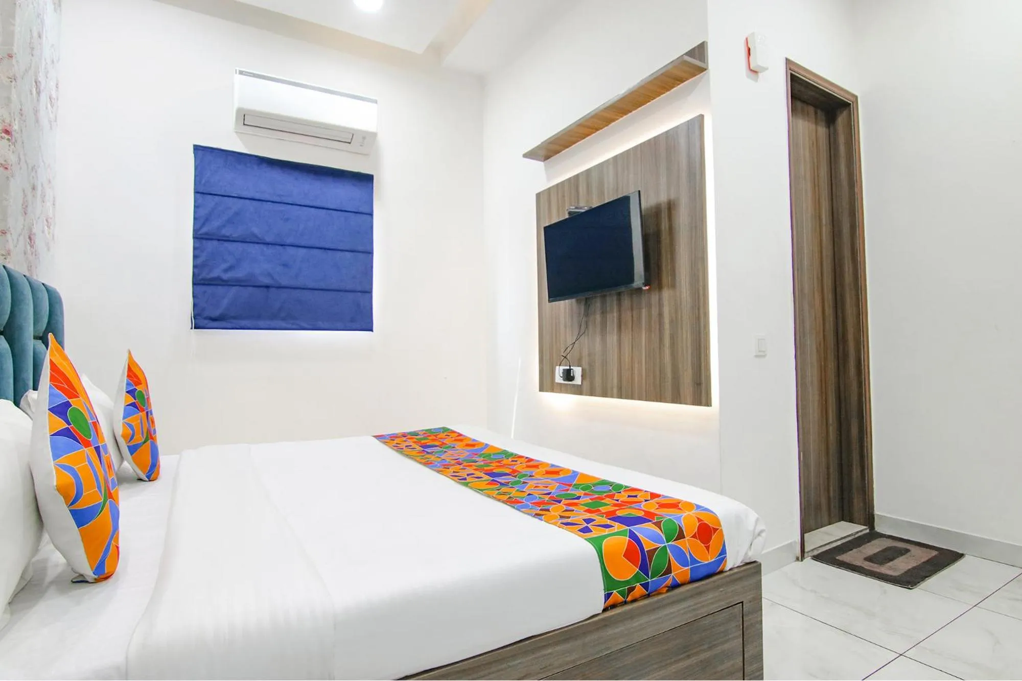 Bed in FabHotel Yellow Leaf