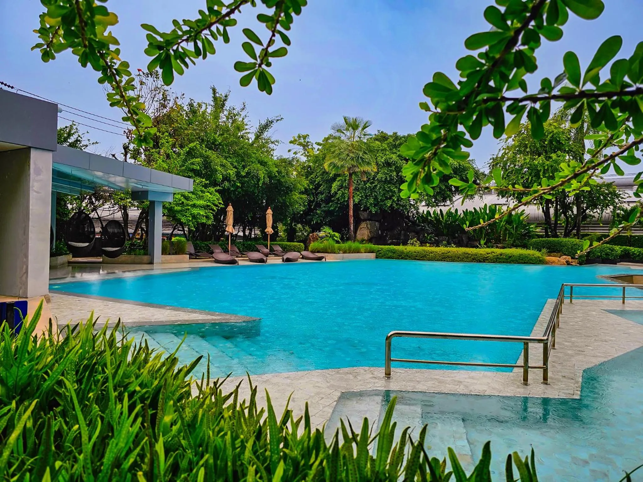 Swimming pool in Novotel Rayong Star Convention Centre