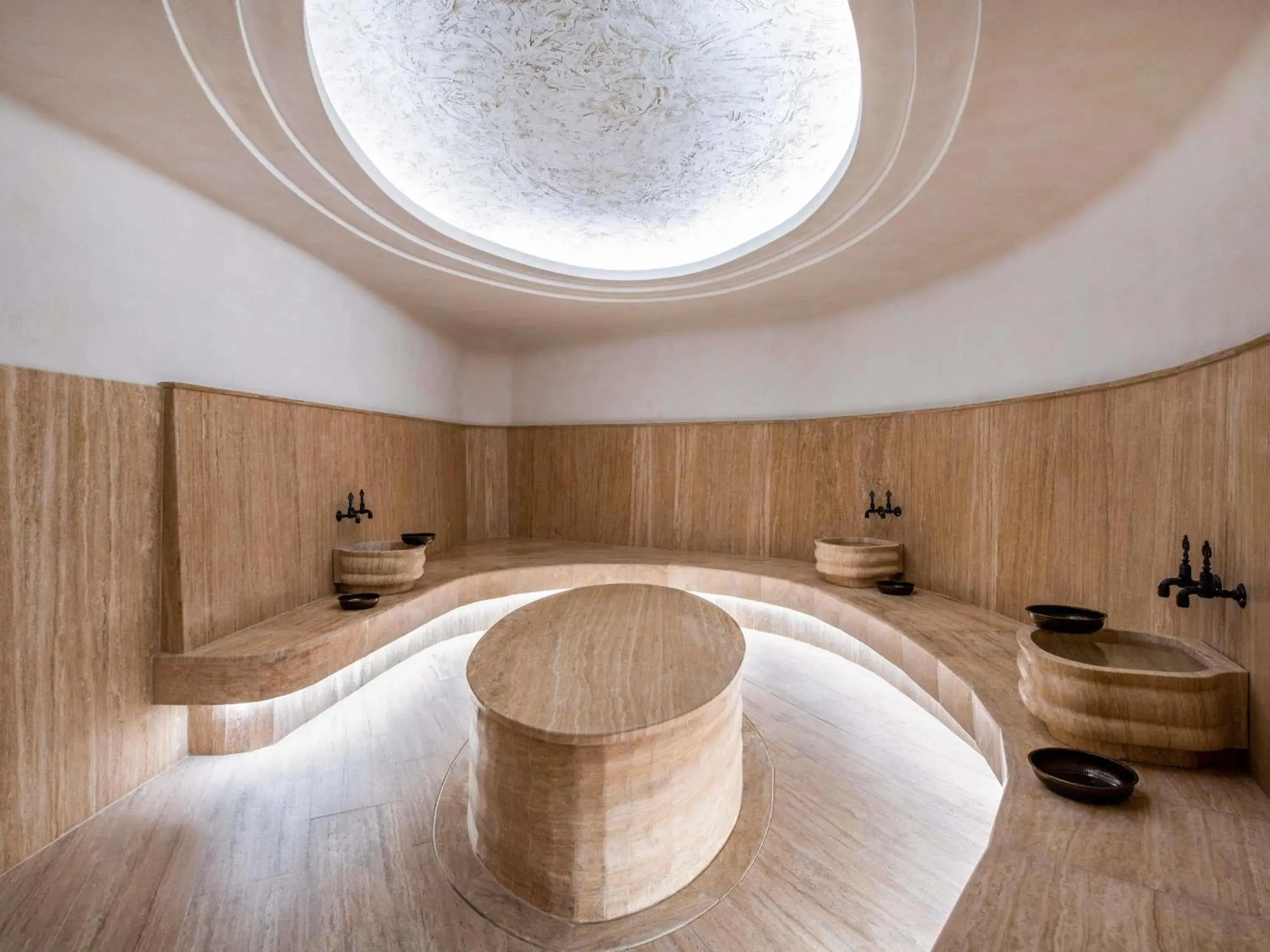 Spa and wellness centre/facilities in Swissôtel Tbilisi Spa and wellness centre/facilities in Swissôtel Tbilisi