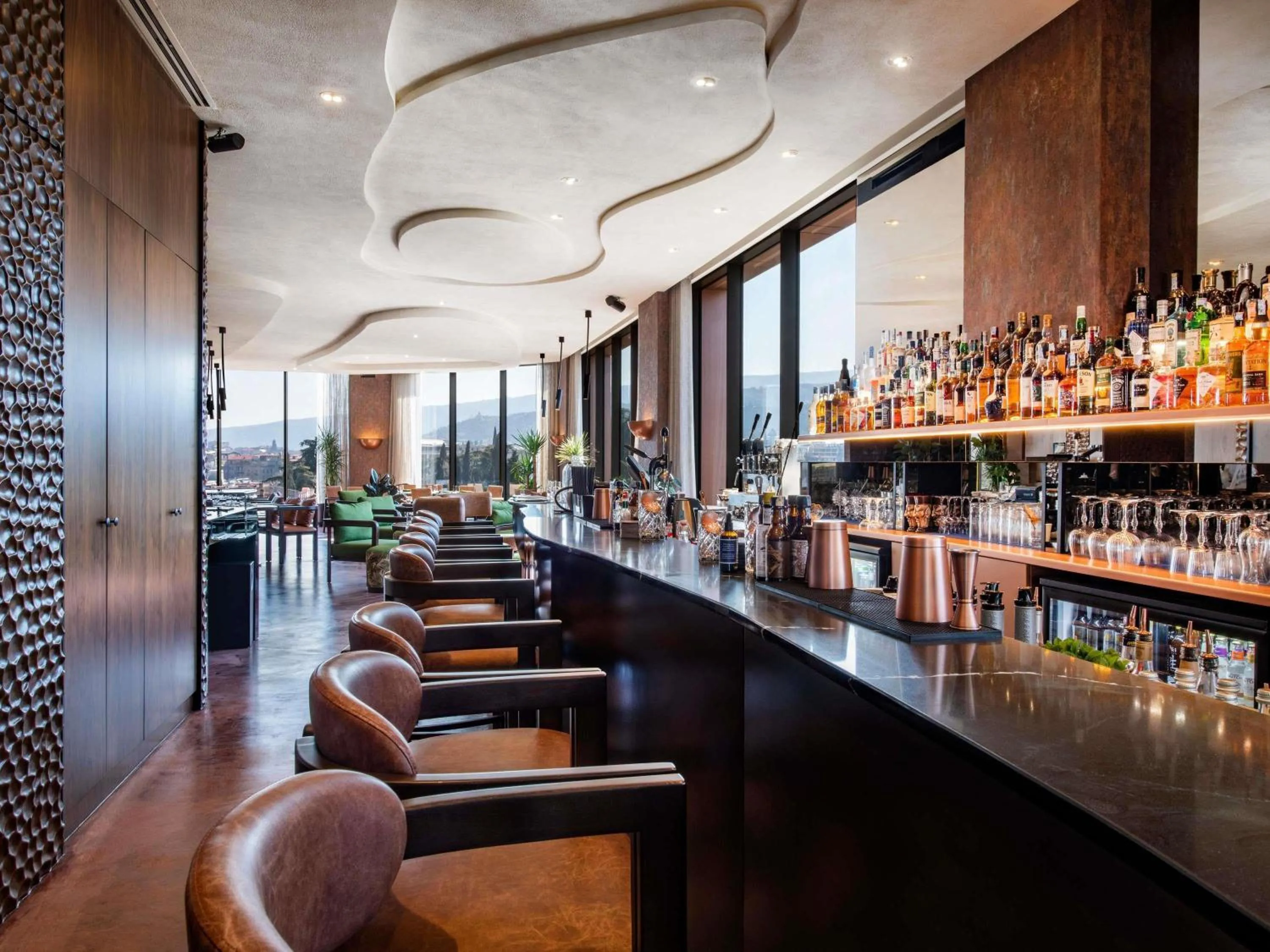 Lounge or bar in Swissôtel Tbilisi