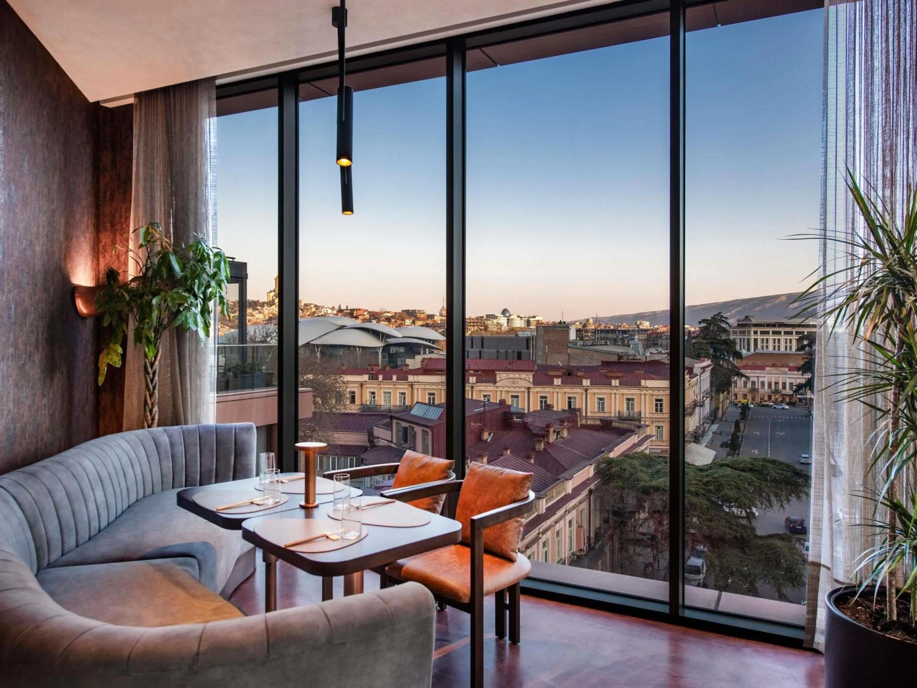 Lounge or bar in Swissôtel Tbilisi