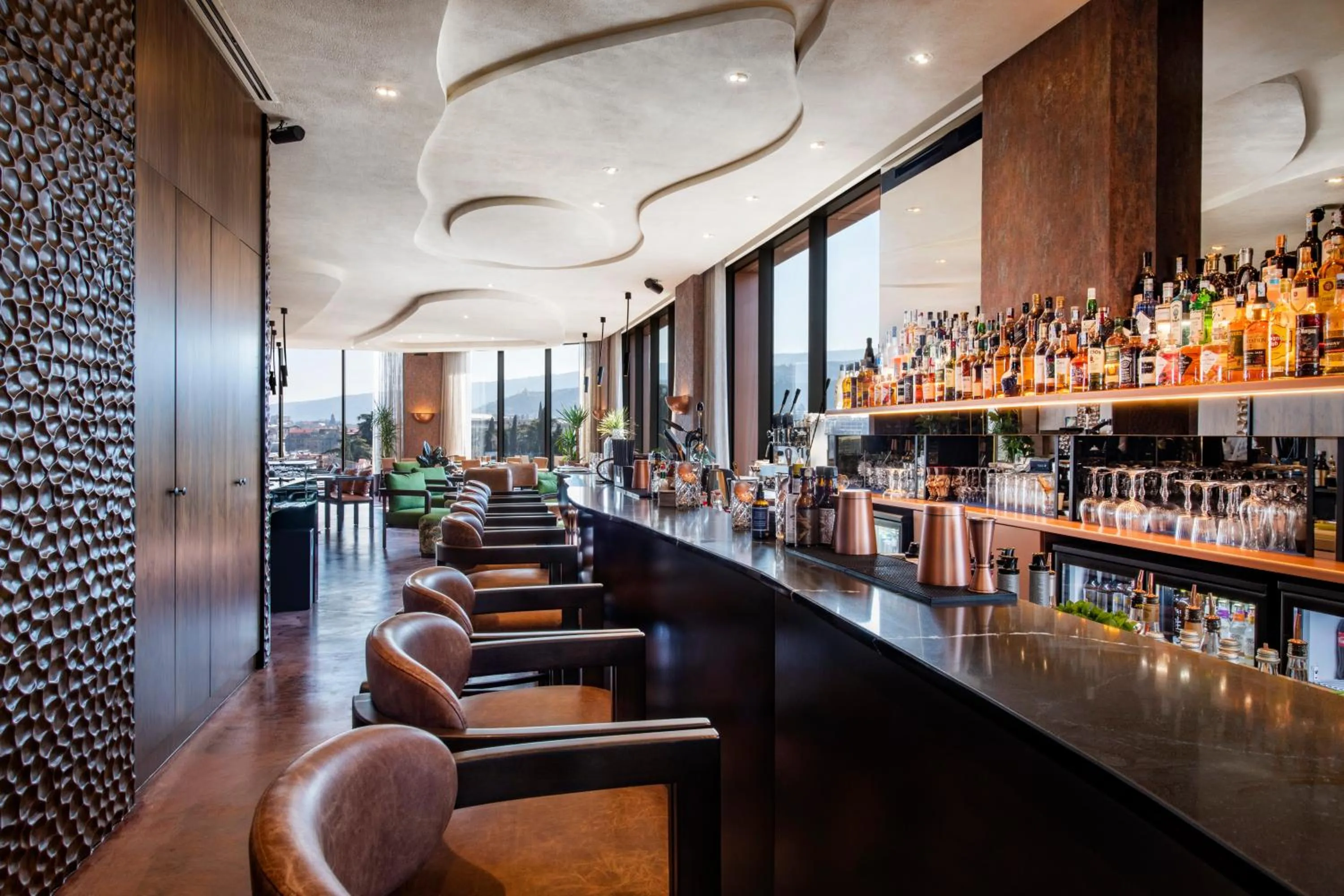 Lounge or bar in Swissôtel Tbilisi