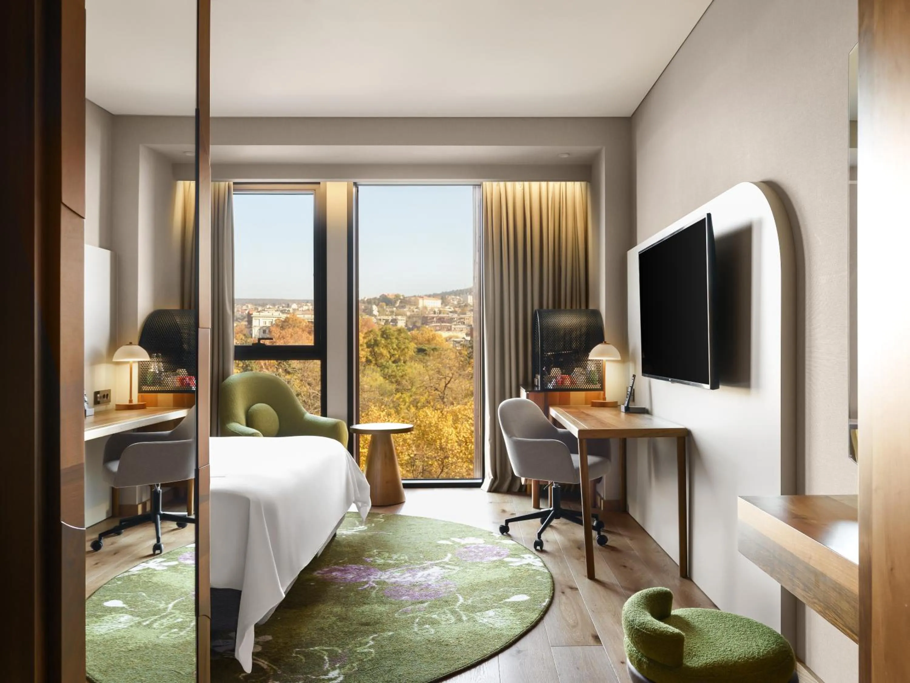 Bed in Swissôtel Tbilisi