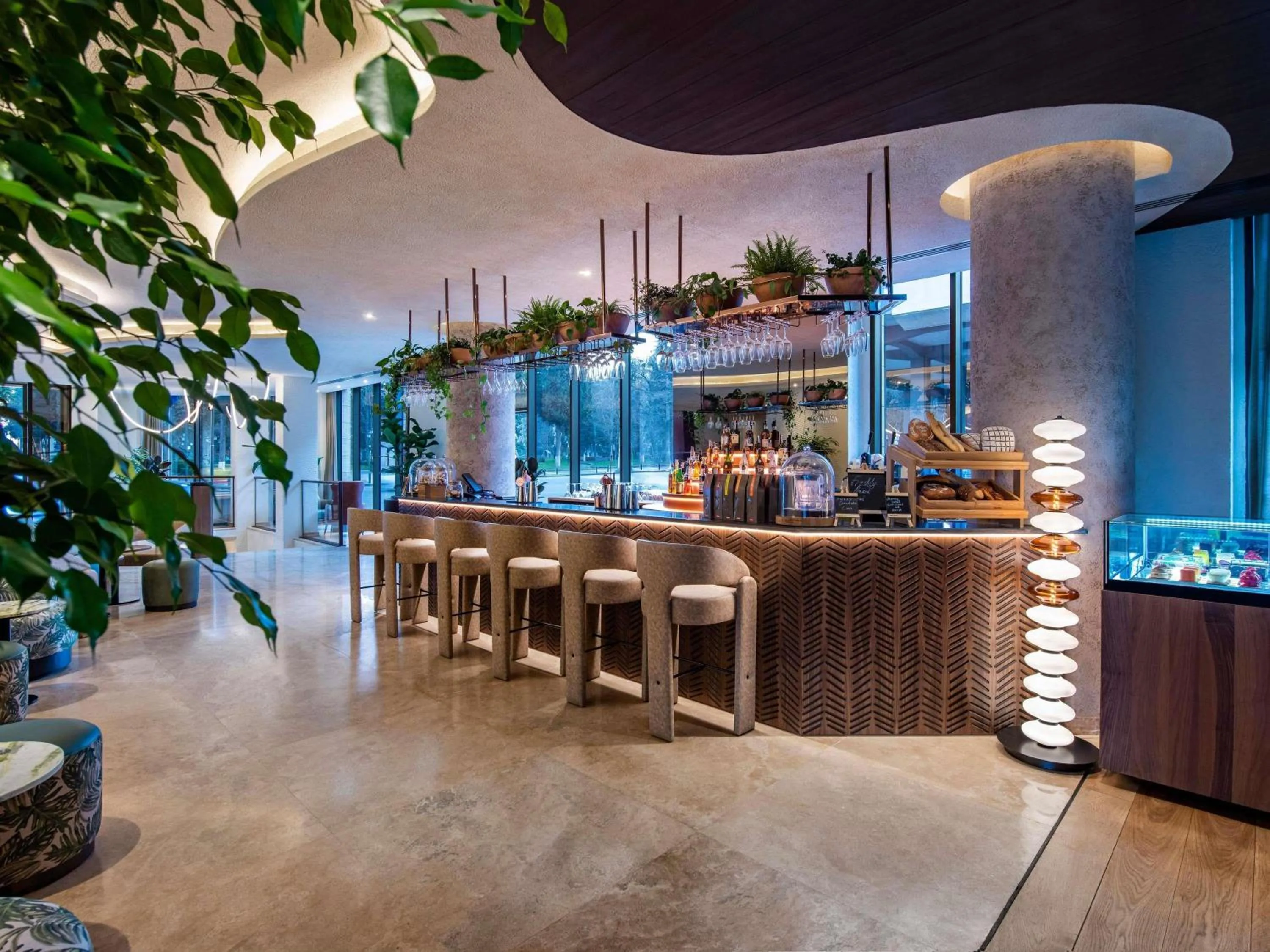 Lounge or bar in Swissôtel Tbilisi