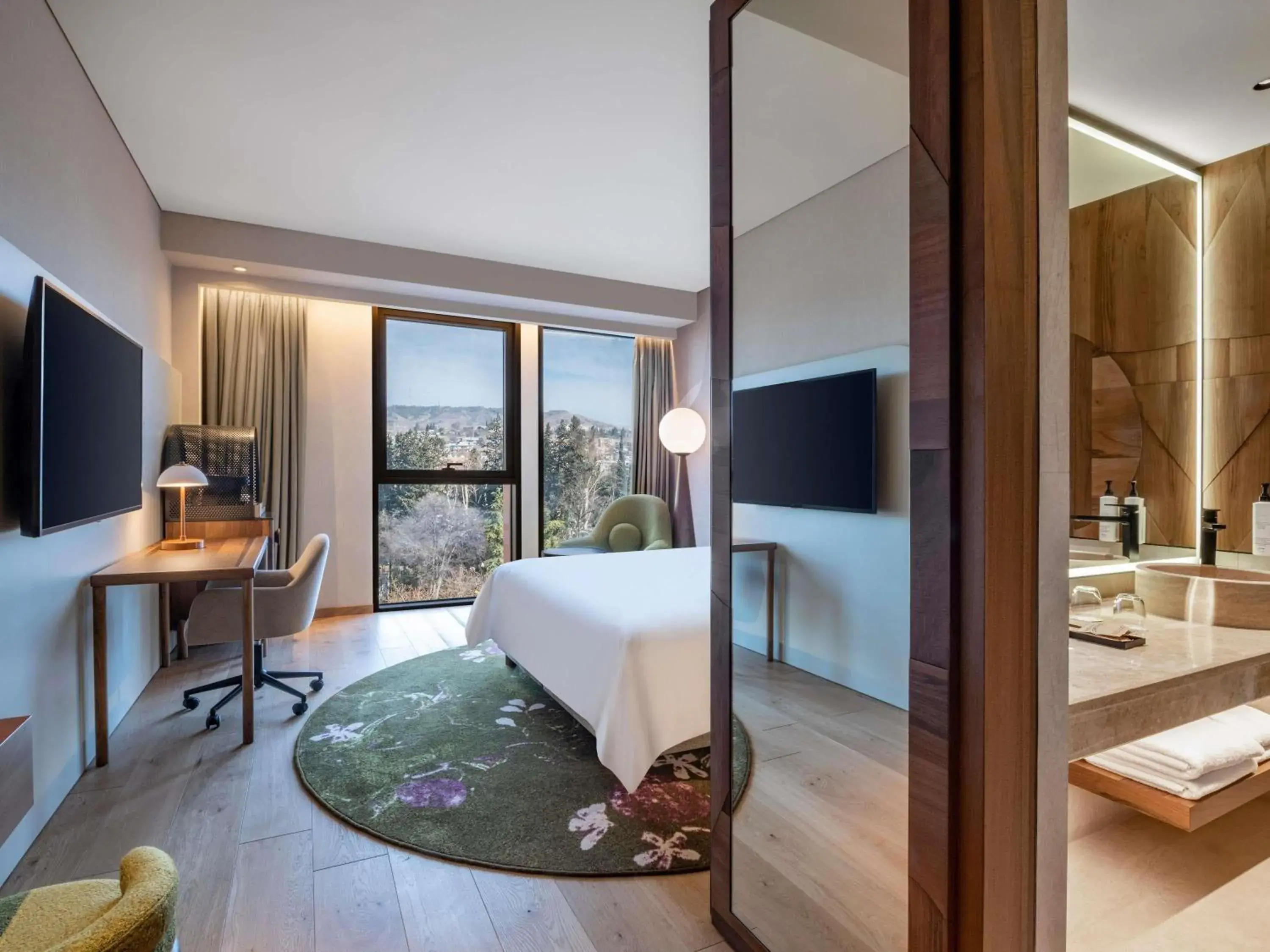 Bedroom, Bed in Swissôtel Tbilisi Bedroom, Bed in Swissôtel Tbilisi