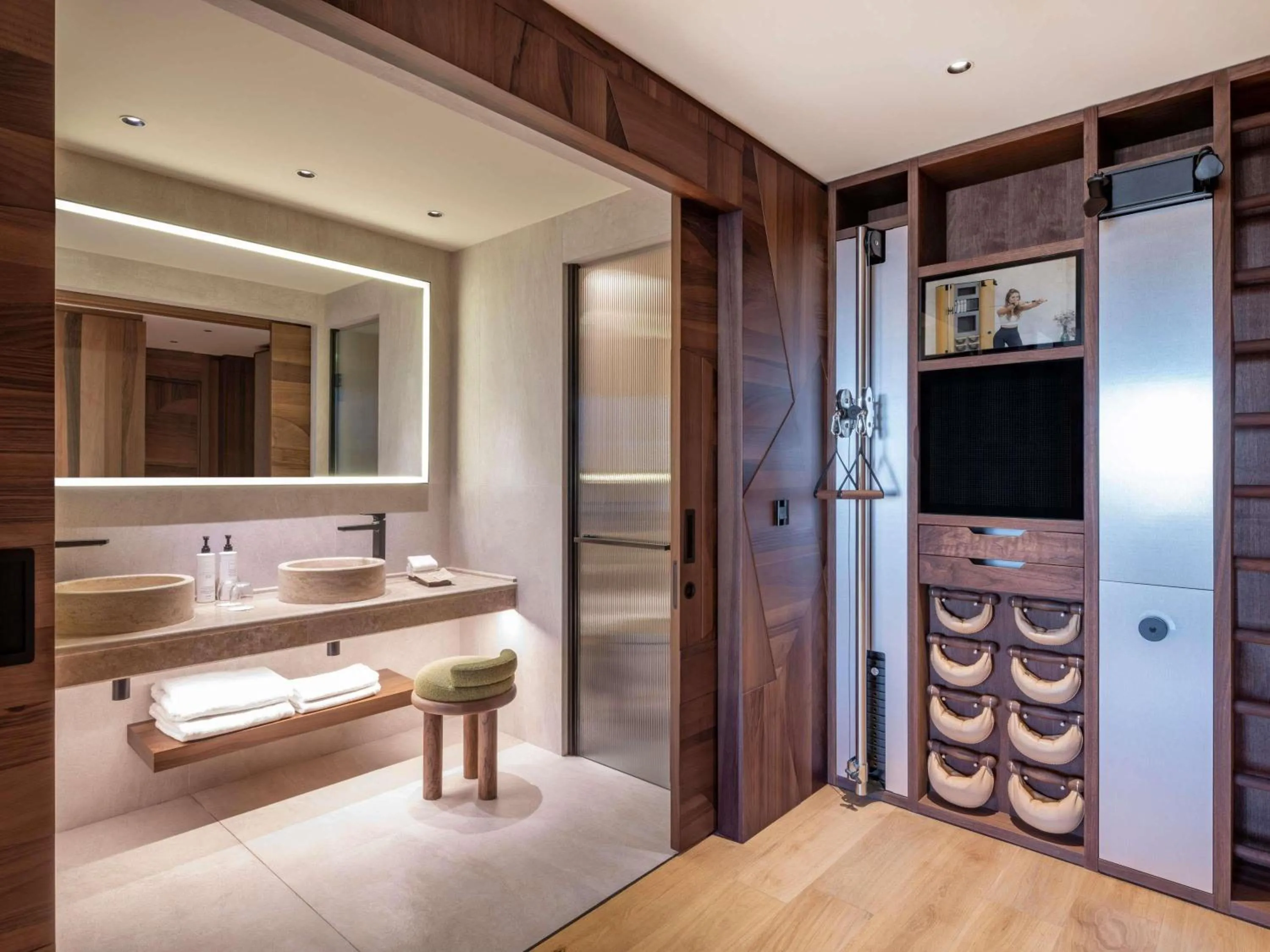 Bedroom in Swissôtel Tbilisi