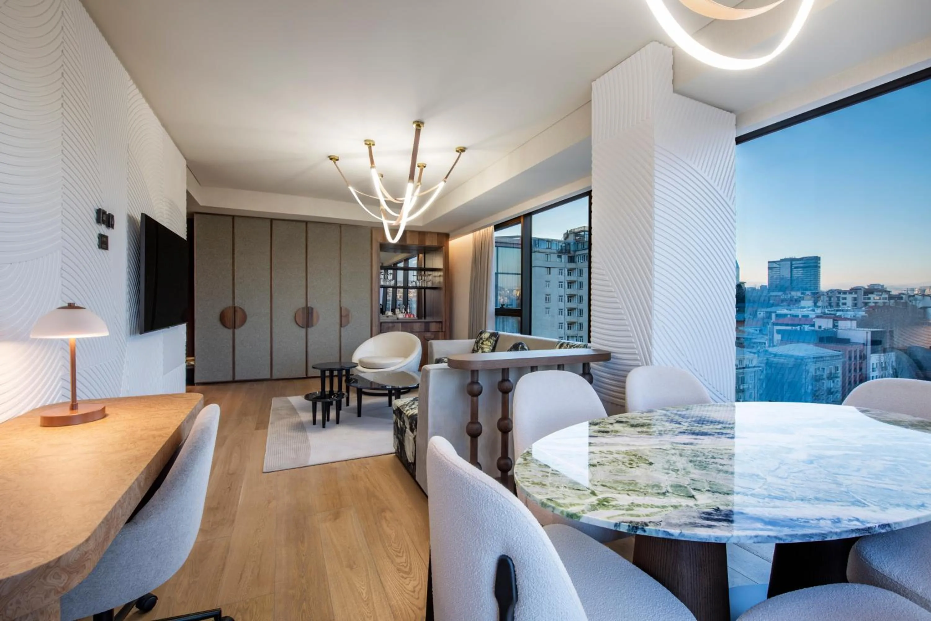 Living room in Swissôtel Tbilisi