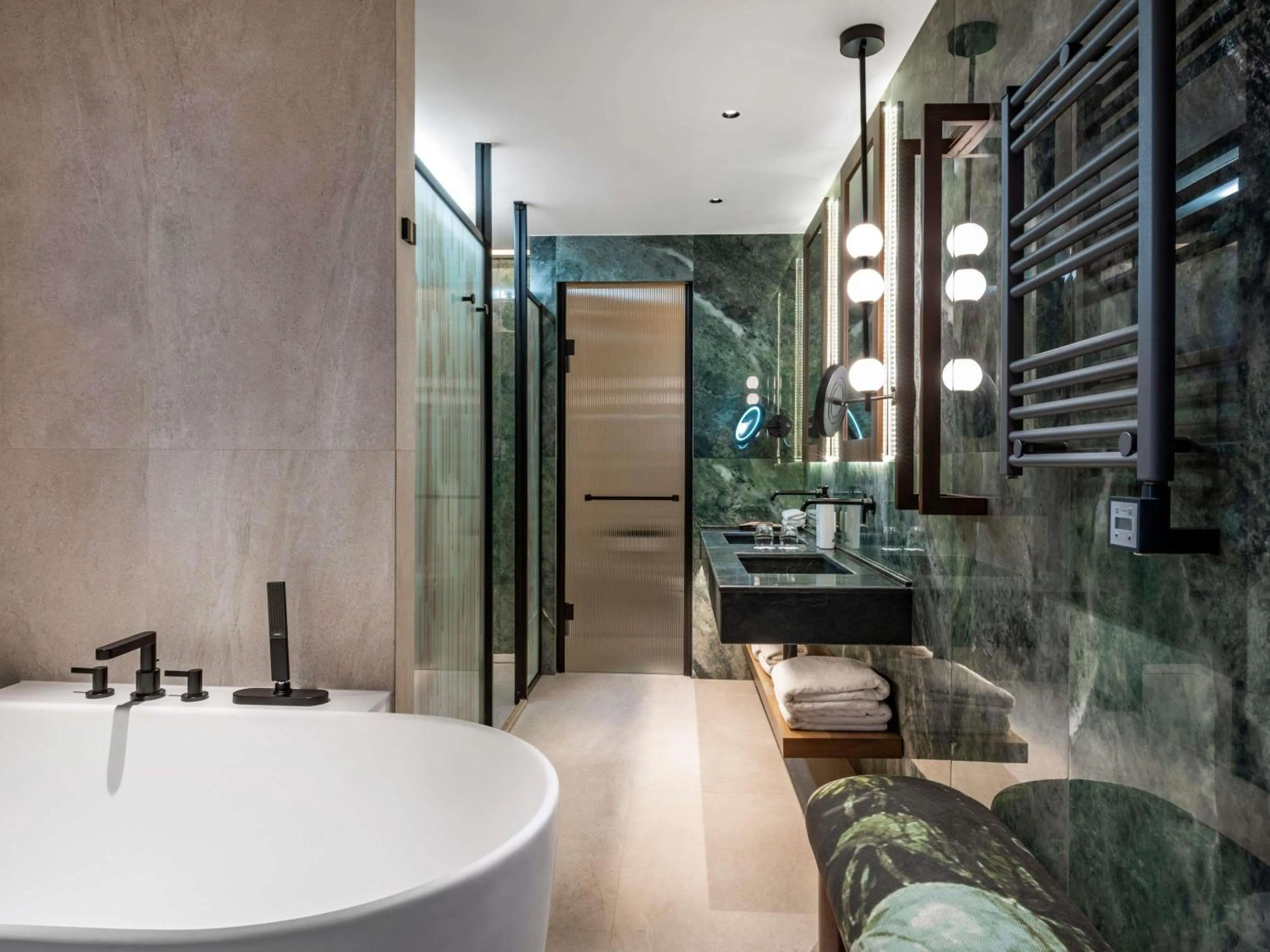 Bedroom in Swissôtel Tbilisi