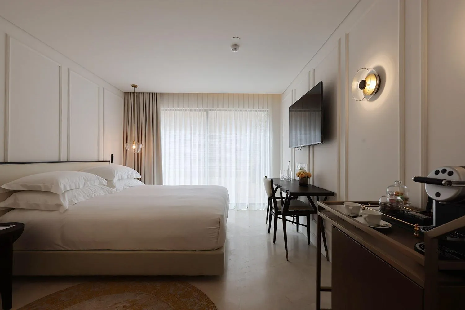 Bed in Theatron Jerusalem Hotel & Spa - MGallery Collection