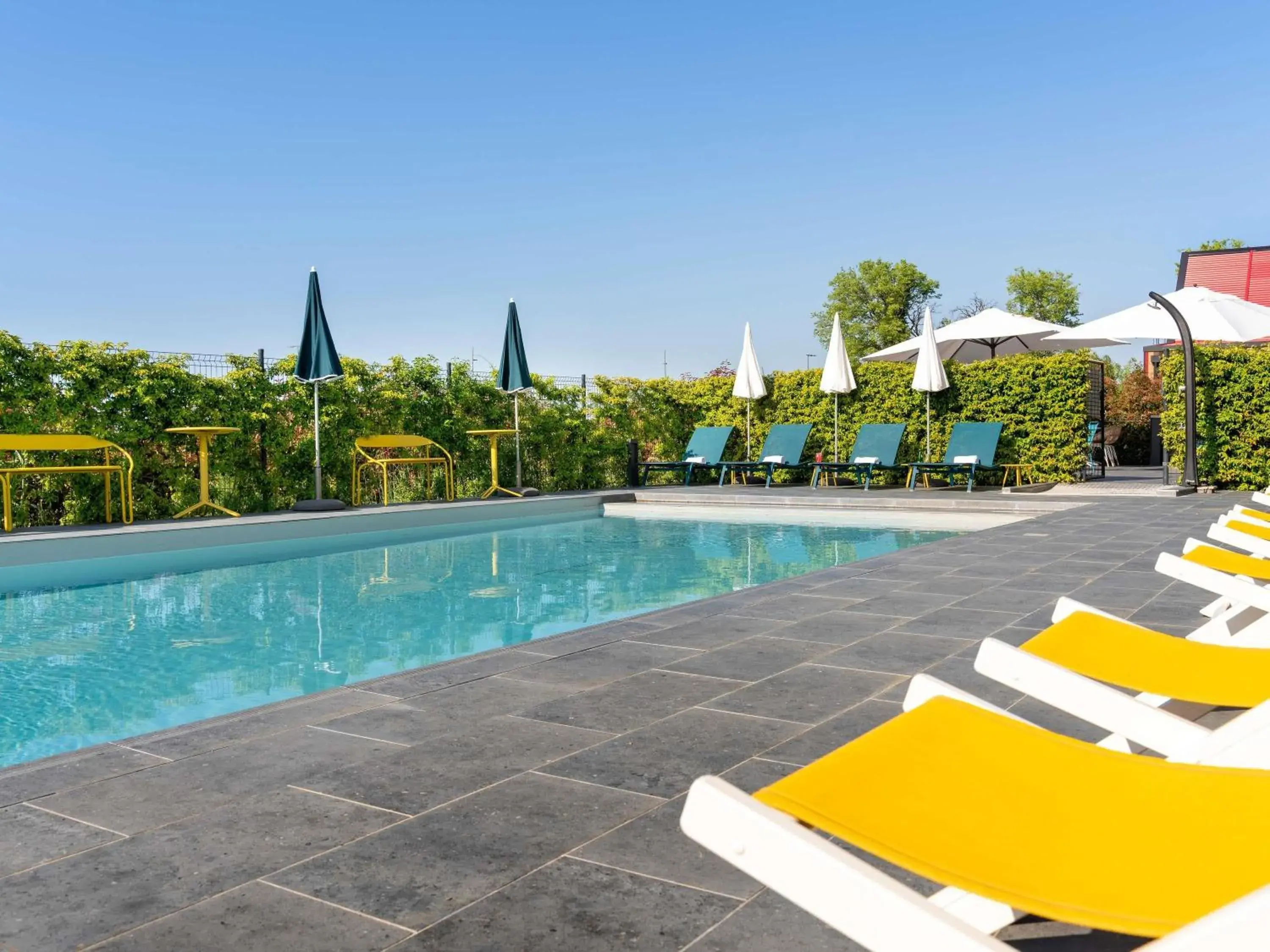 Property building in Ibis Styles Miramas Property building in Ibis Styles Miramas