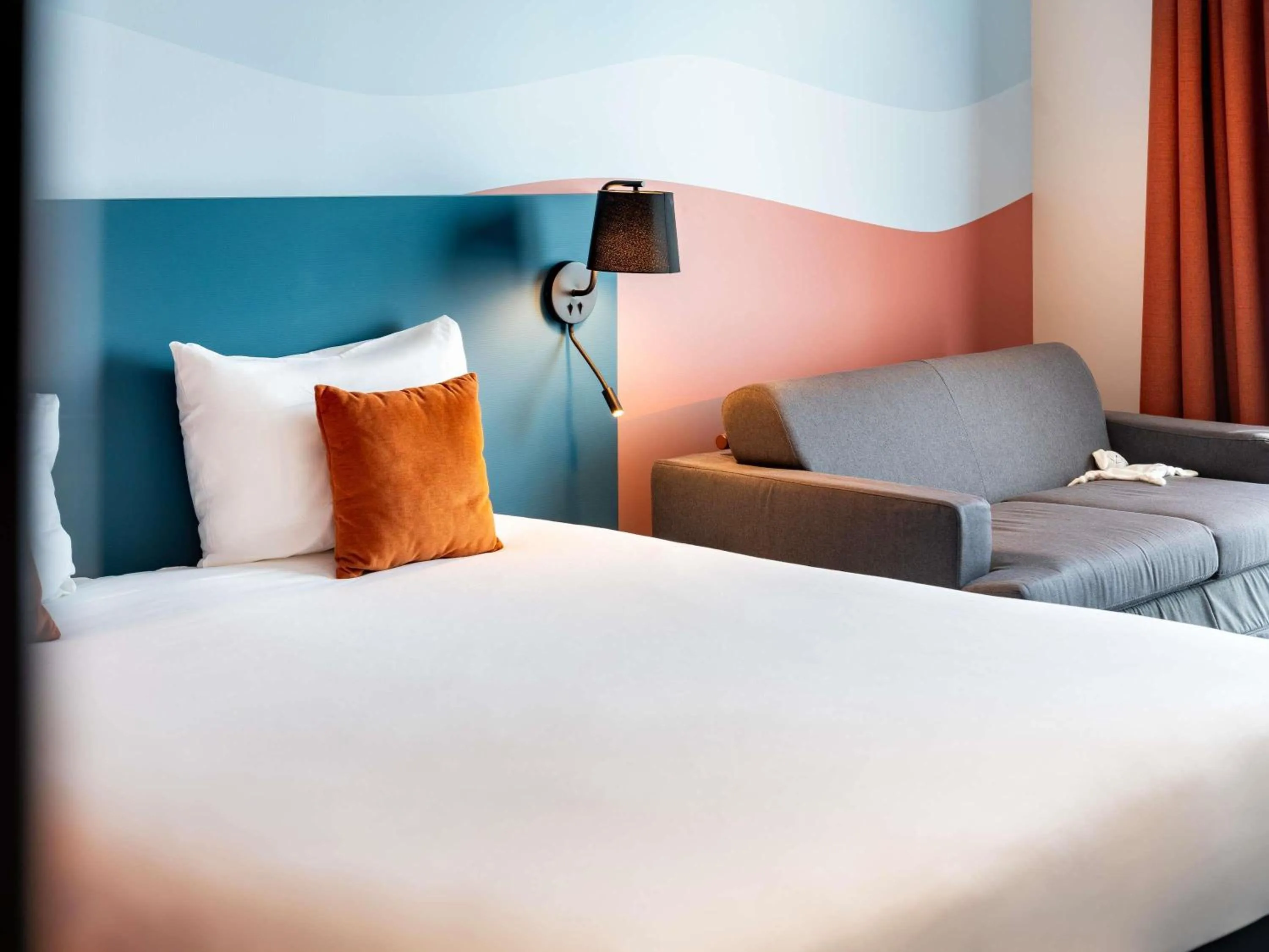 Bedroom, Bed in Ibis Styles Miramas