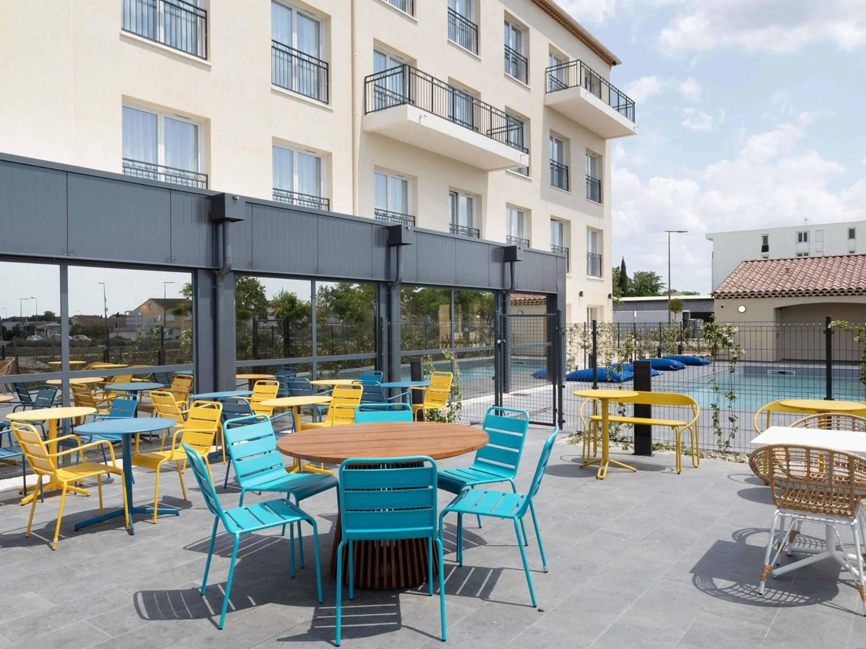 Property building in Ibis Styles Miramas Property building in Ibis Styles Miramas