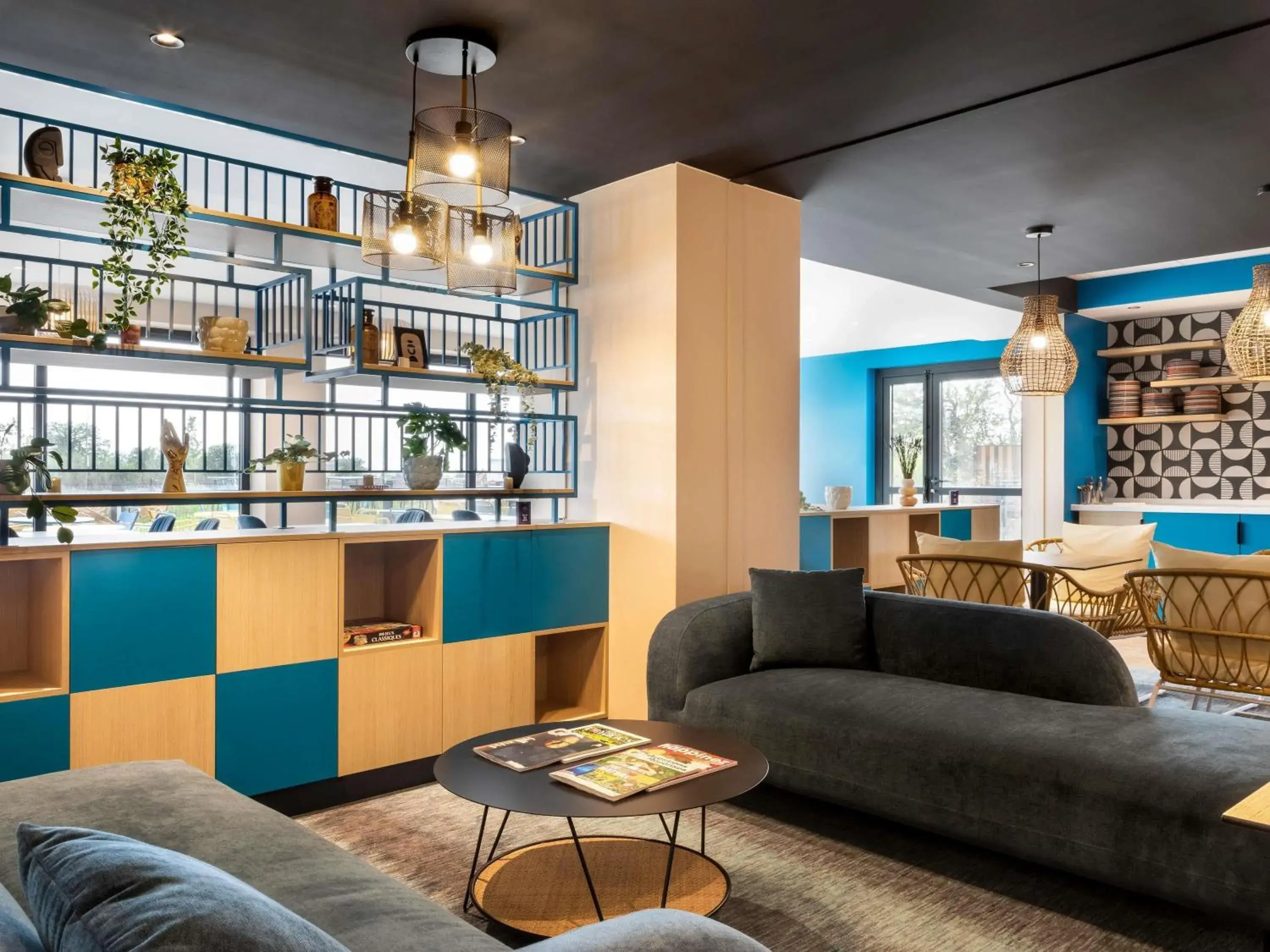 Lounge or bar in Ibis Styles Miramas Lounge or bar in Ibis Styles Miramas