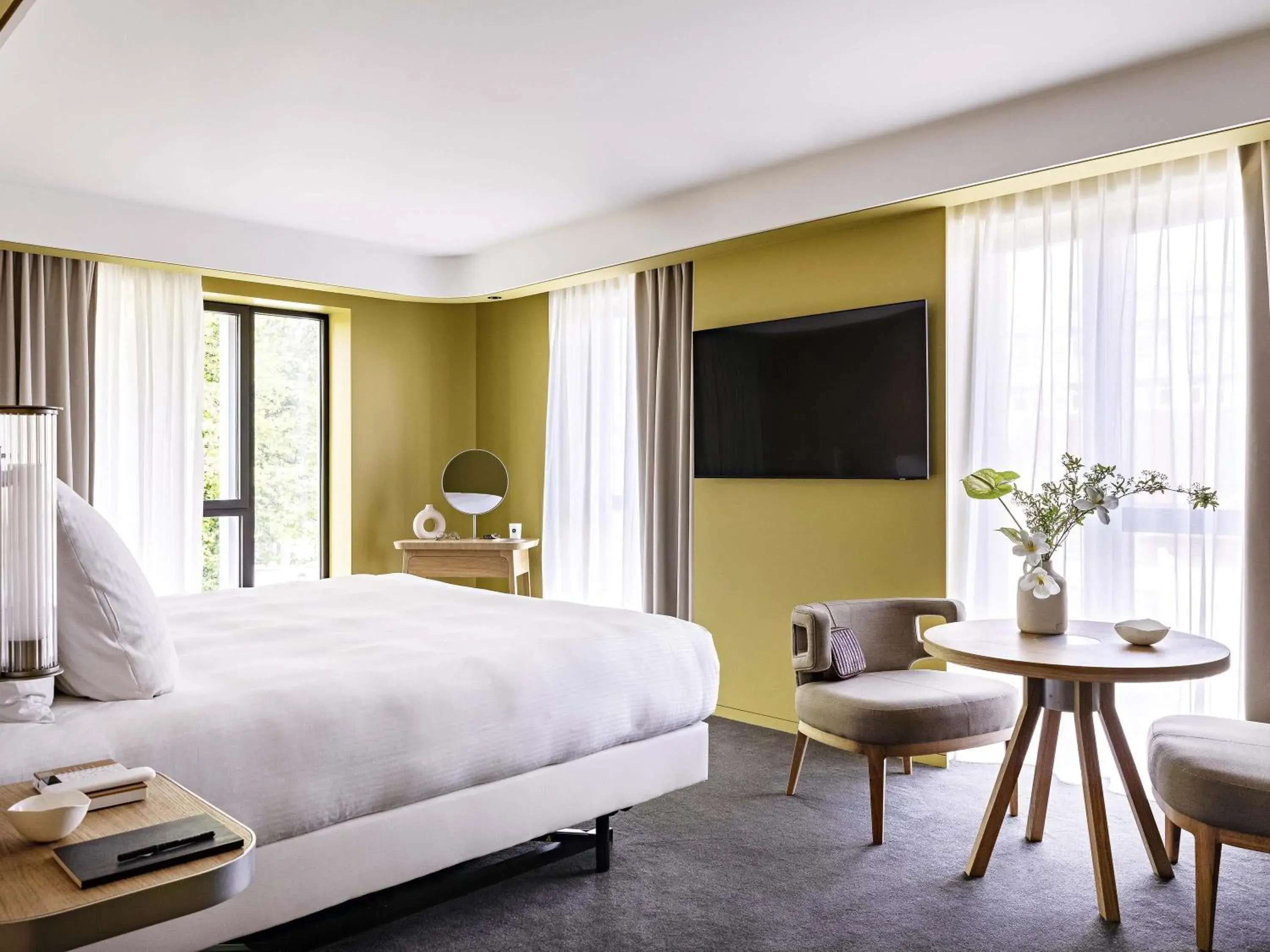 Junior Suite in Domaine de la Reine Margot Paris-Issy - MGallery Collection Junior Suite in Domaine de la Reine Margot Paris-Issy - MGallery Collection