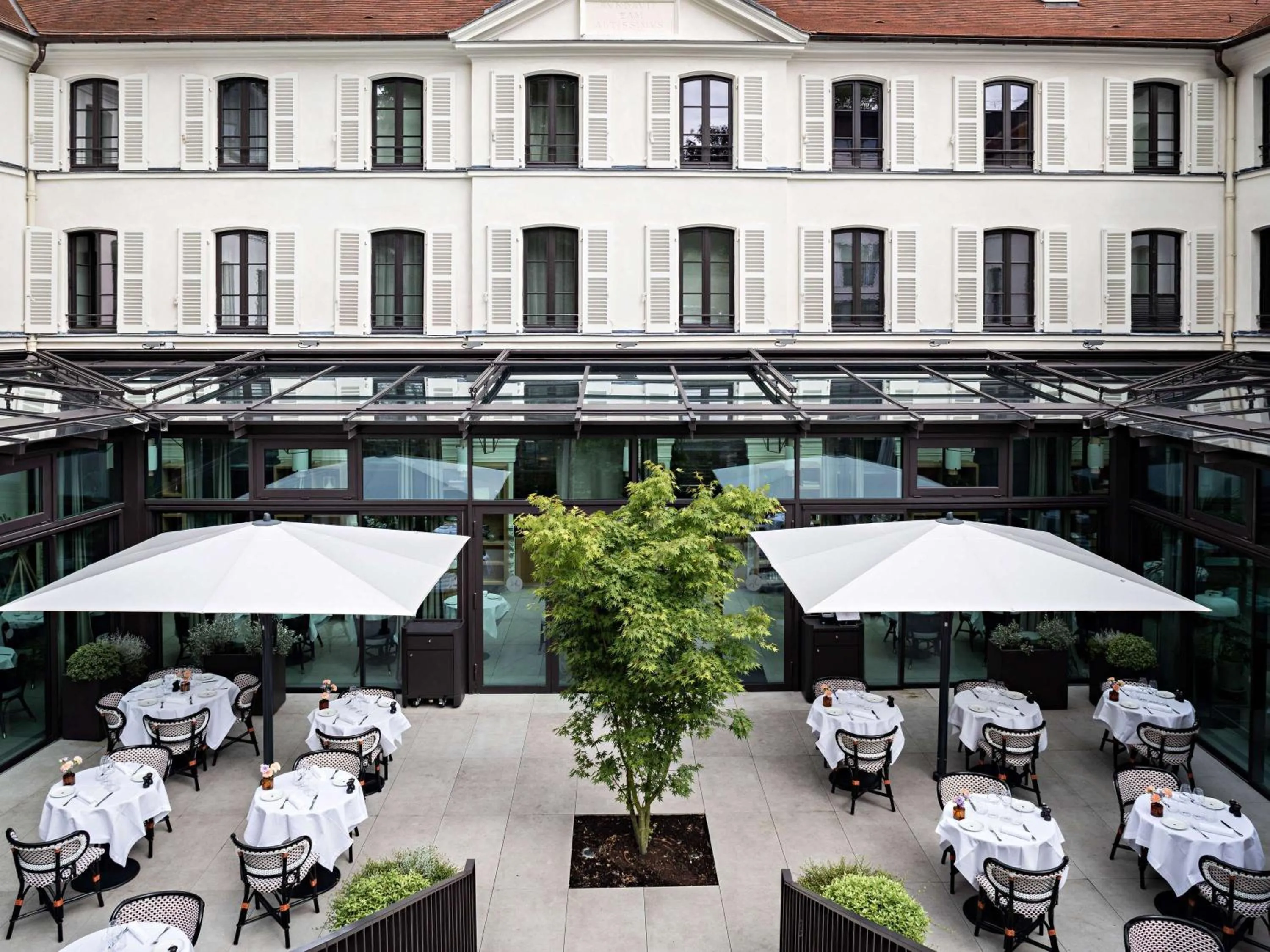 Restaurant/places to eat in Domaine de la Reine Margot Paris-Issy - MGallery Collection
