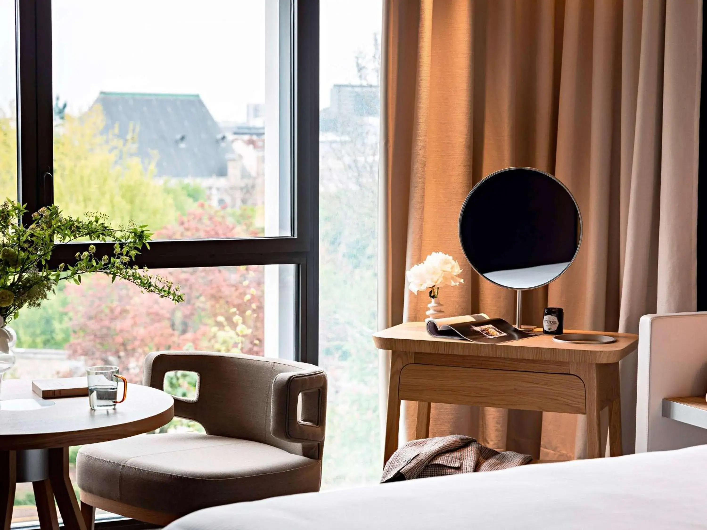 Junior Suite with One Double Bed or Two Single Beds and View in Domaine Reine Margot Paris Issy MGallery Collectio Junior Suite with One Double Bed or Two Single Beds and View in Domaine Reine Margot Paris Issy MGallery Collectio