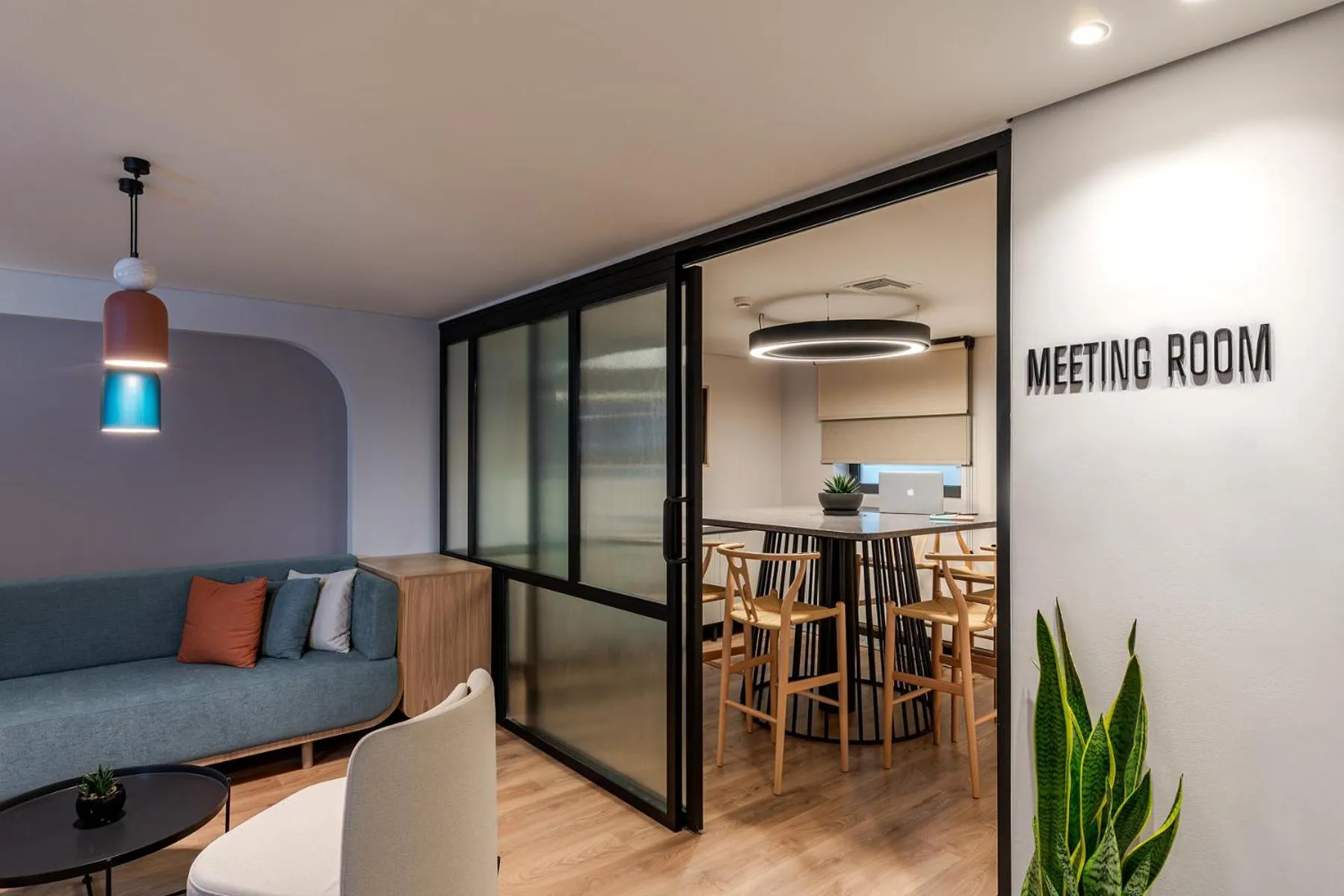 Communal lounge/ TV room in Thirtynine Urban Stay