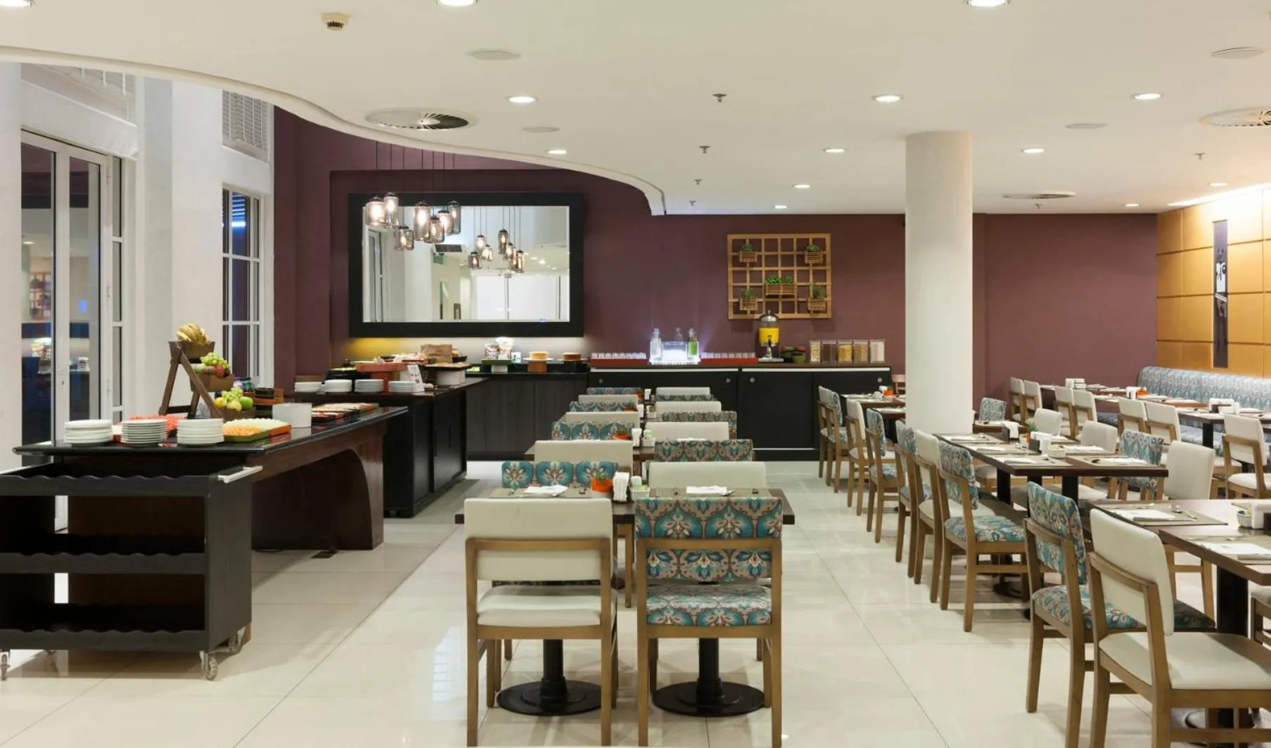 Restaurant/places to eat in Mercure Campinas