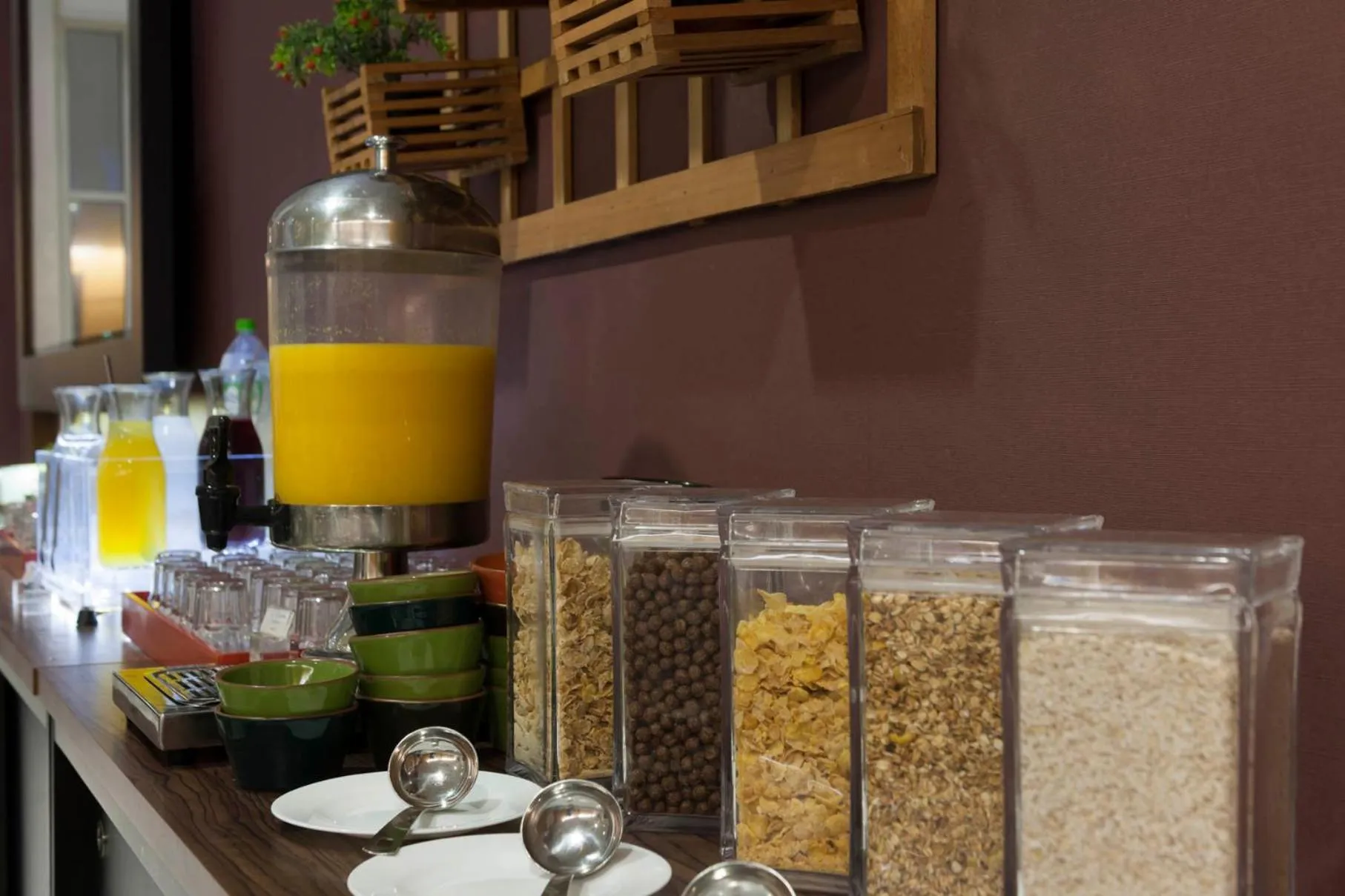 Restaurant/places to eat in Mercure Campinas