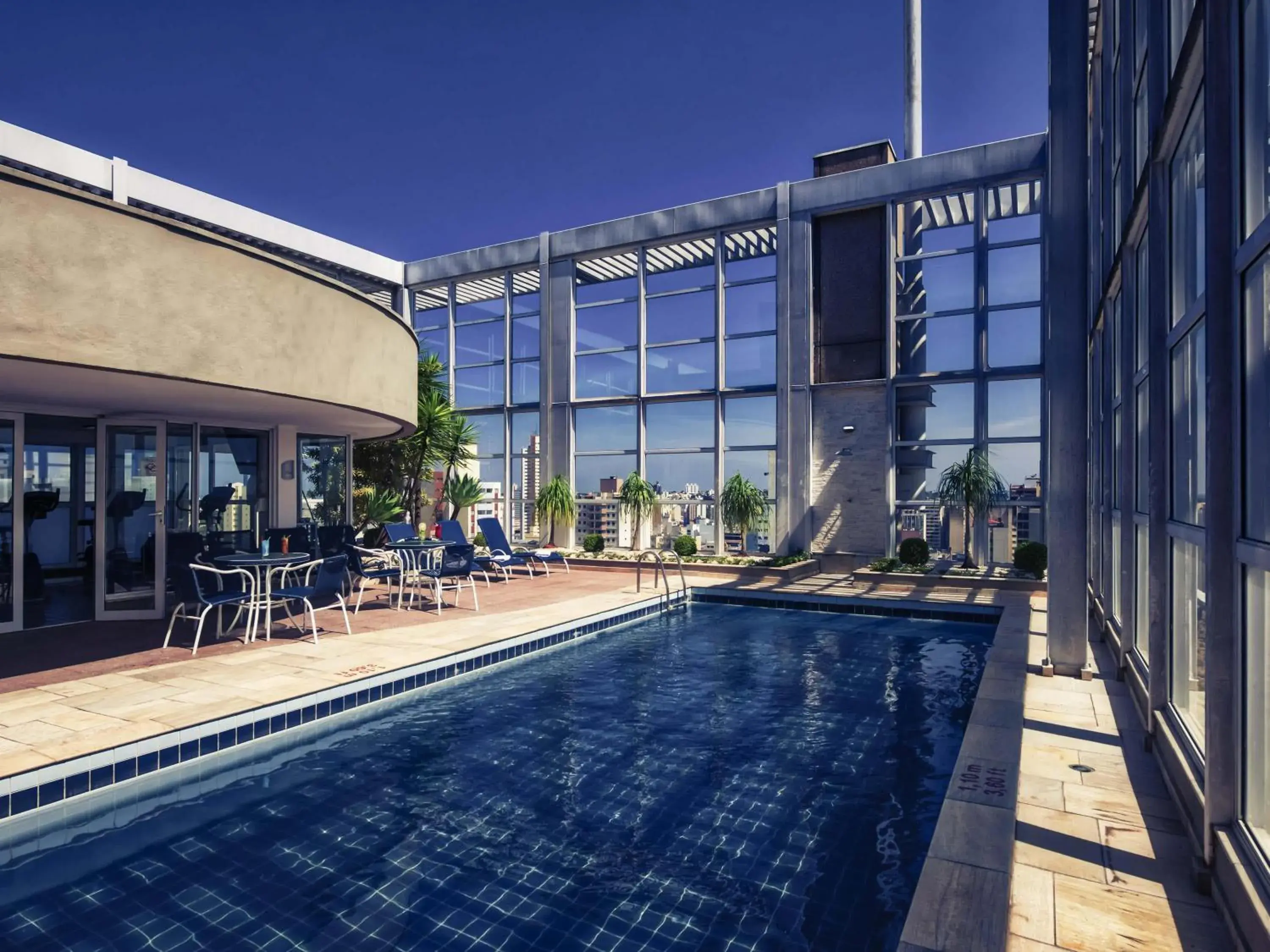 Pool view in Mercure Campinas Pool view in Mercure Campinas