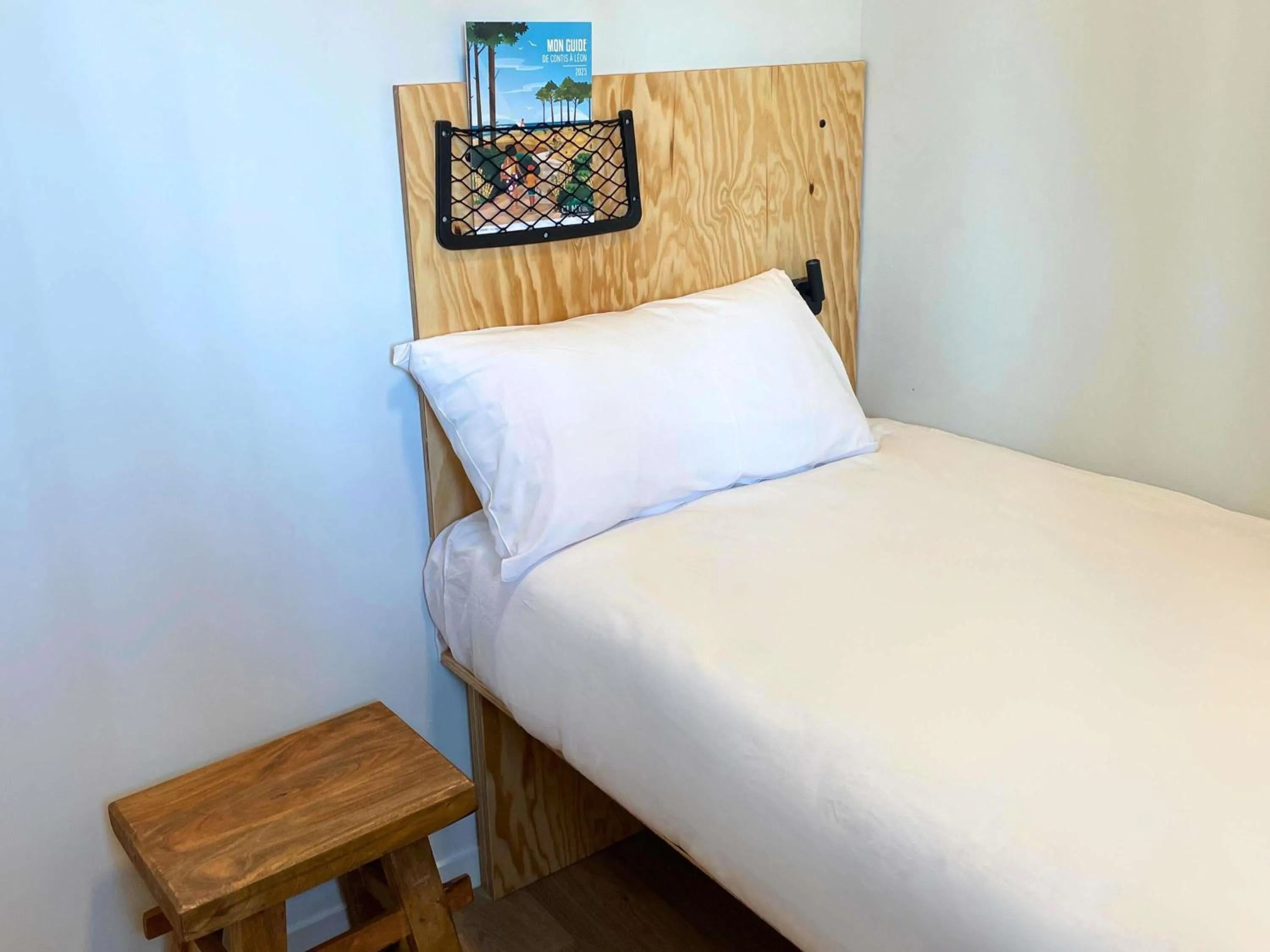 Bedroom, Bed in greet hotel Castets Coeur des Landes