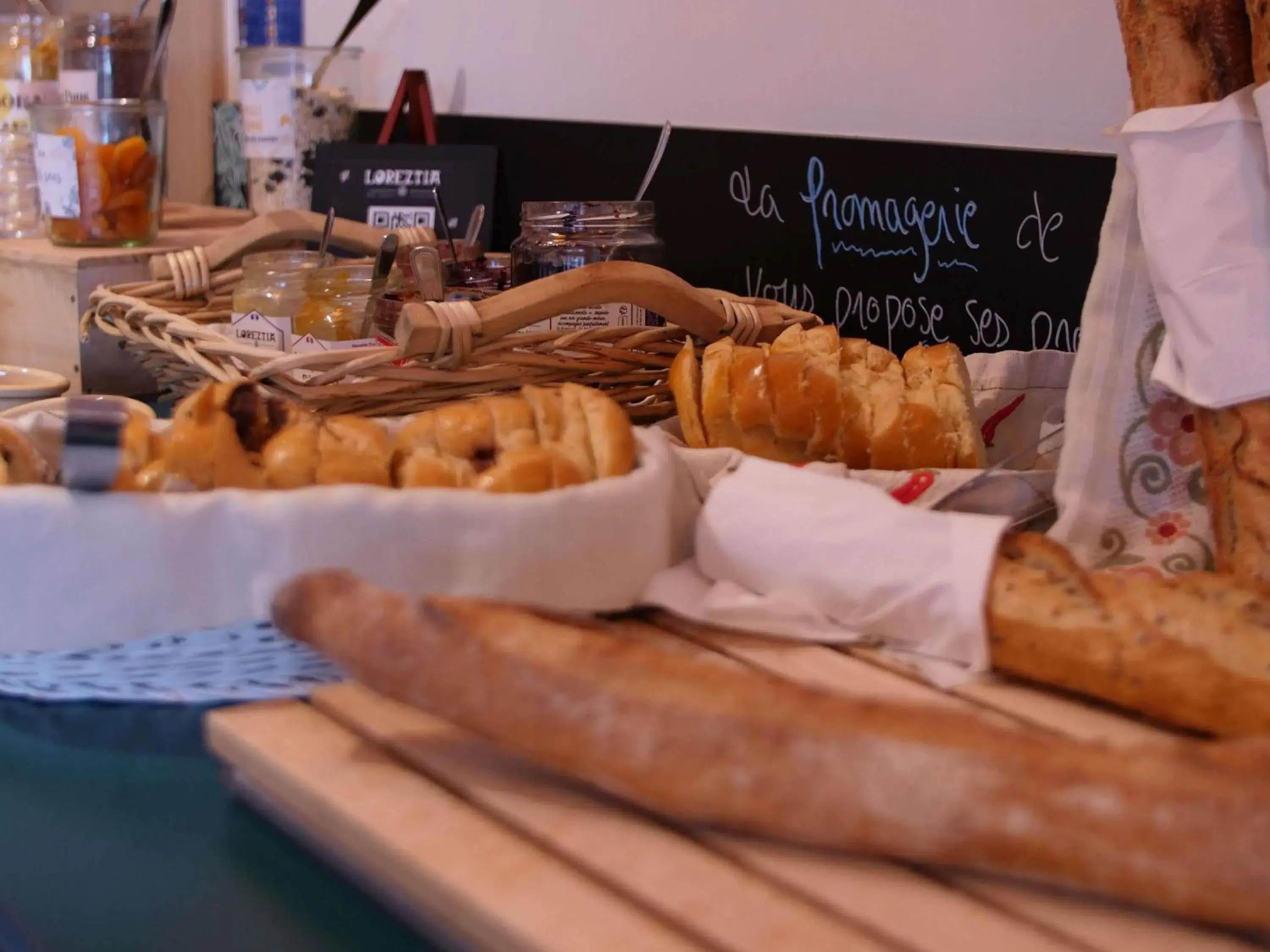 Breakfast in greet hotel Castets Coeur des Landes Breakfast in greet hotel Castets Coeur des Landes