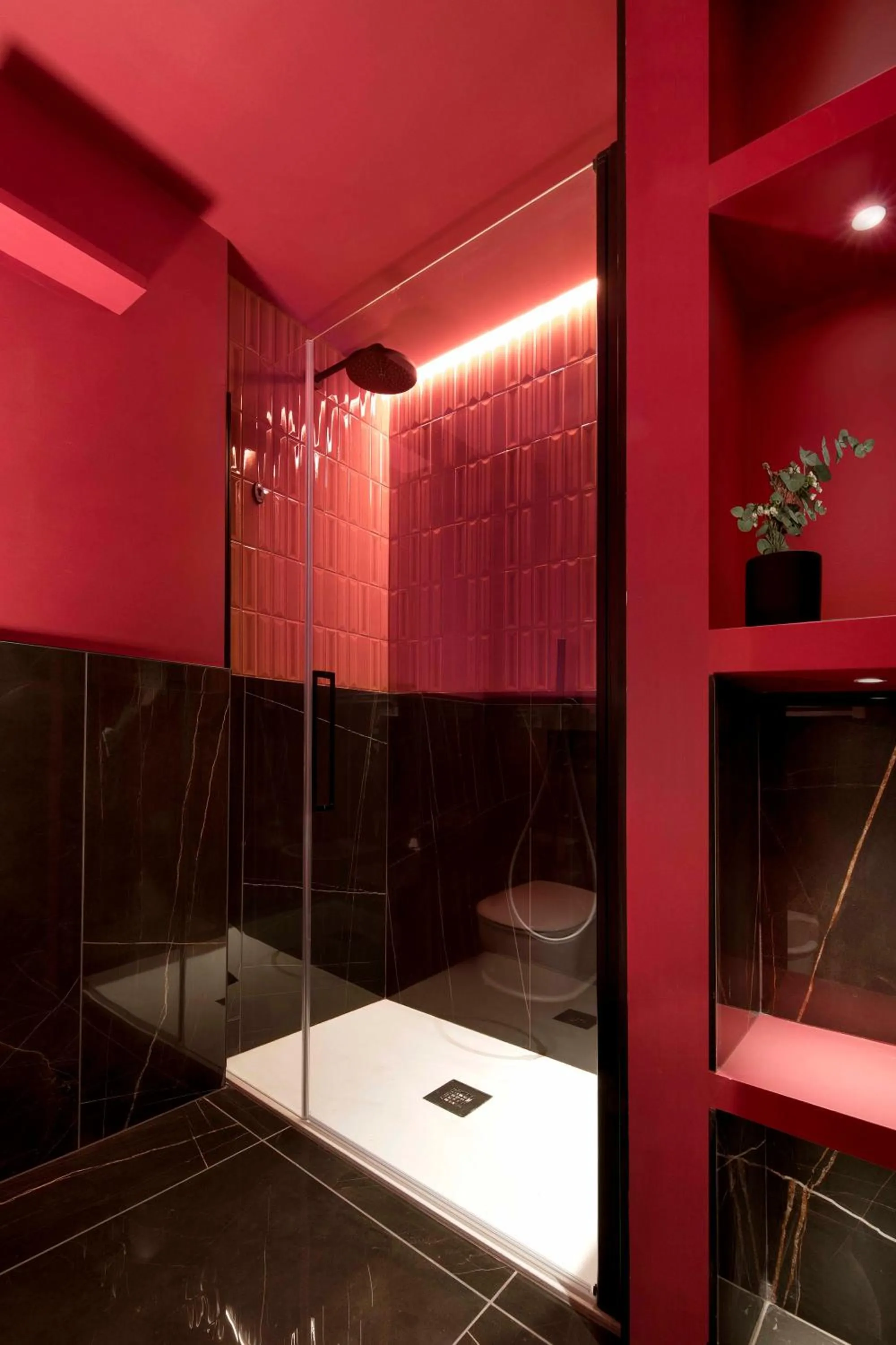 Shower in Agora' - Boutique Stays