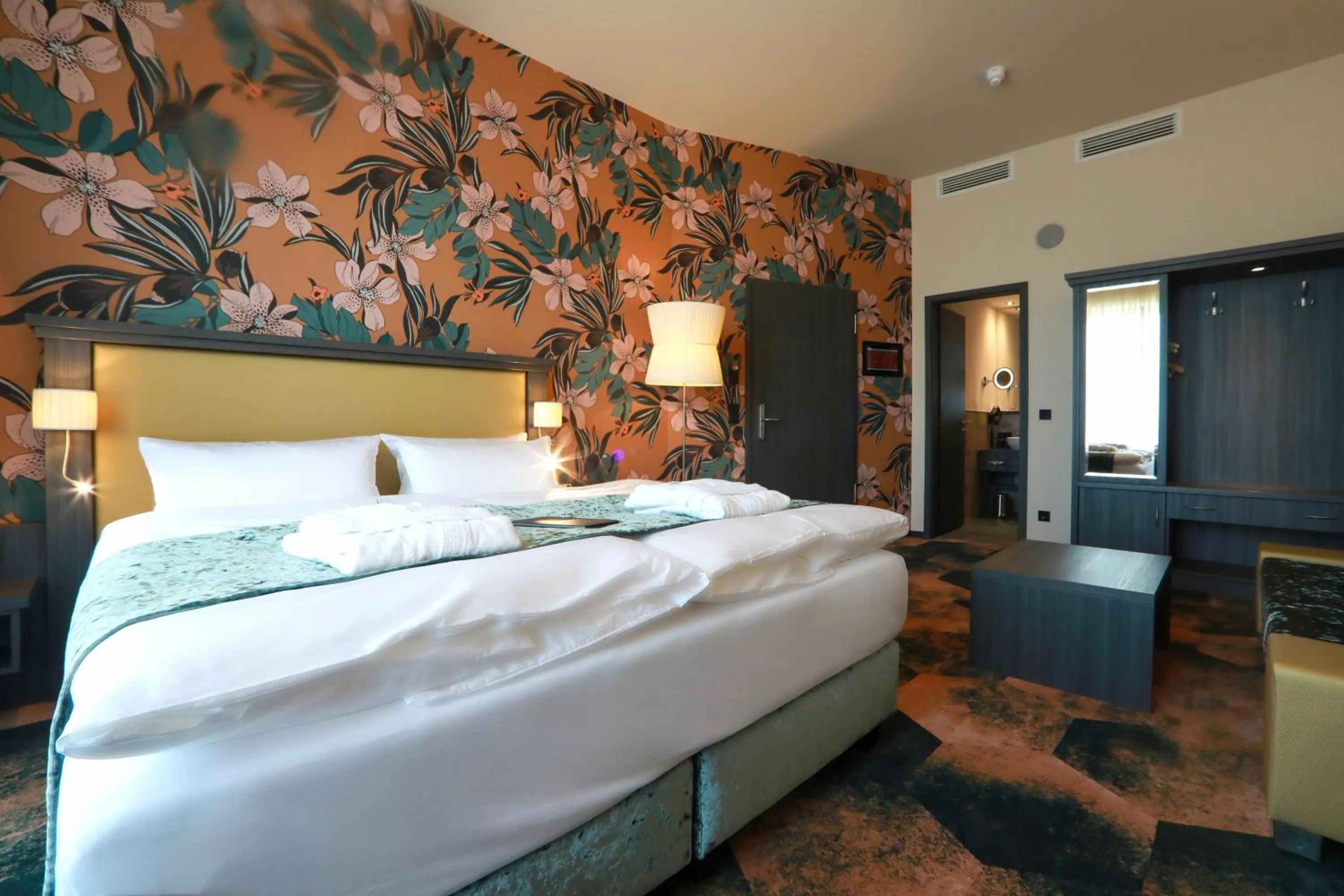 Bed in SPREE. Hotel am Hafen