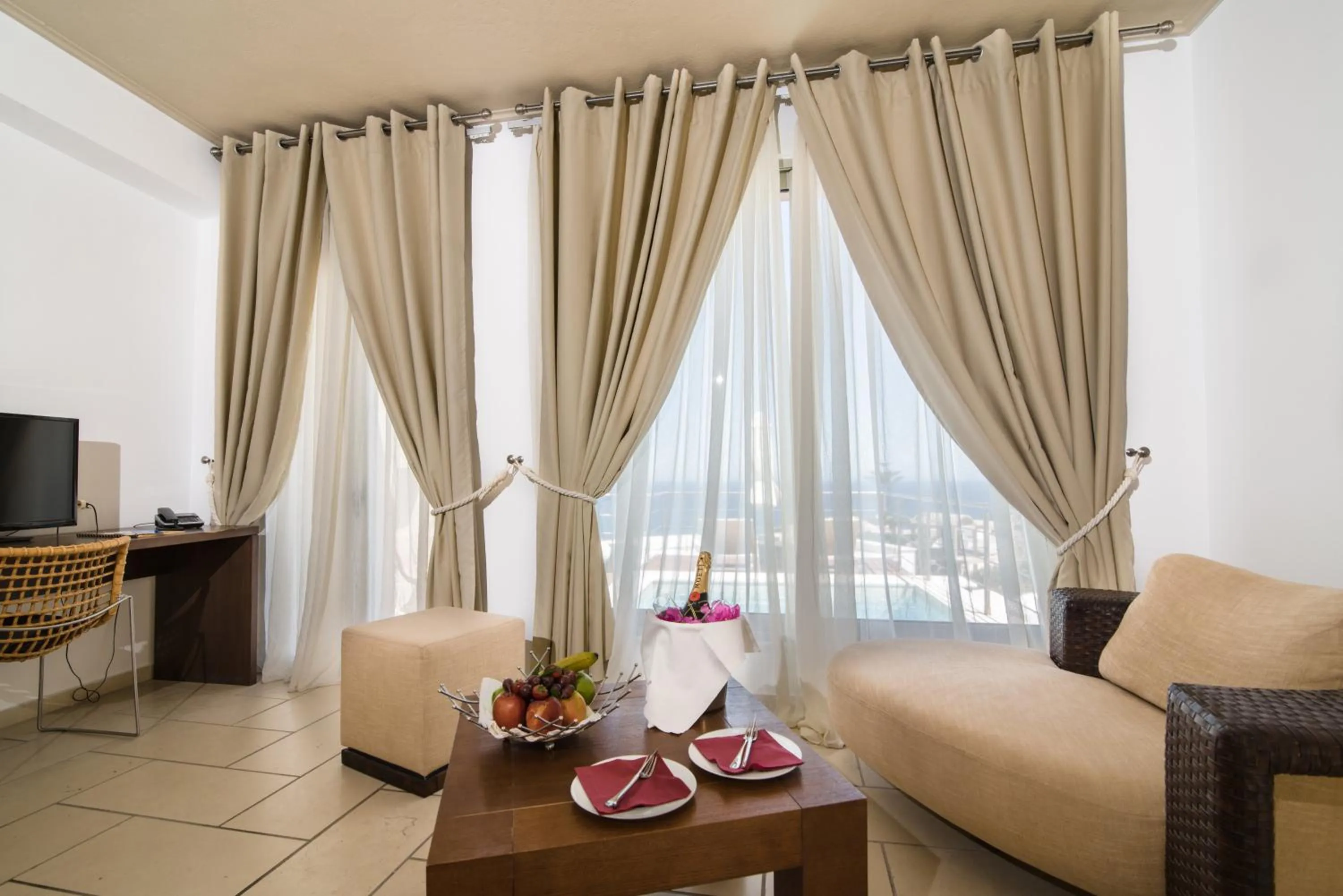 Photo of the whole room in Antinea Suites Hotel & Spa