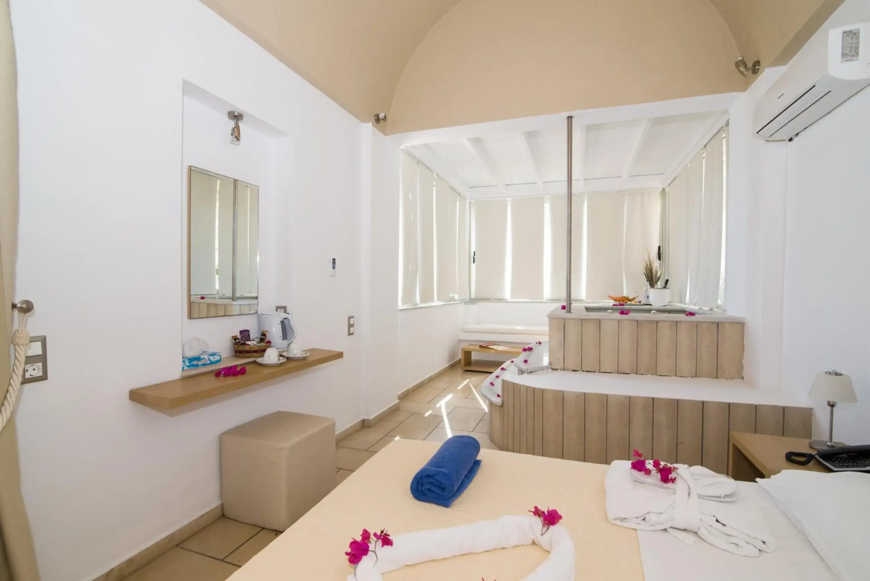 Photo of the whole room in Antinea Suites Hotel & Spa Photo of the whole room in Antinea Suites Hotel & Spa