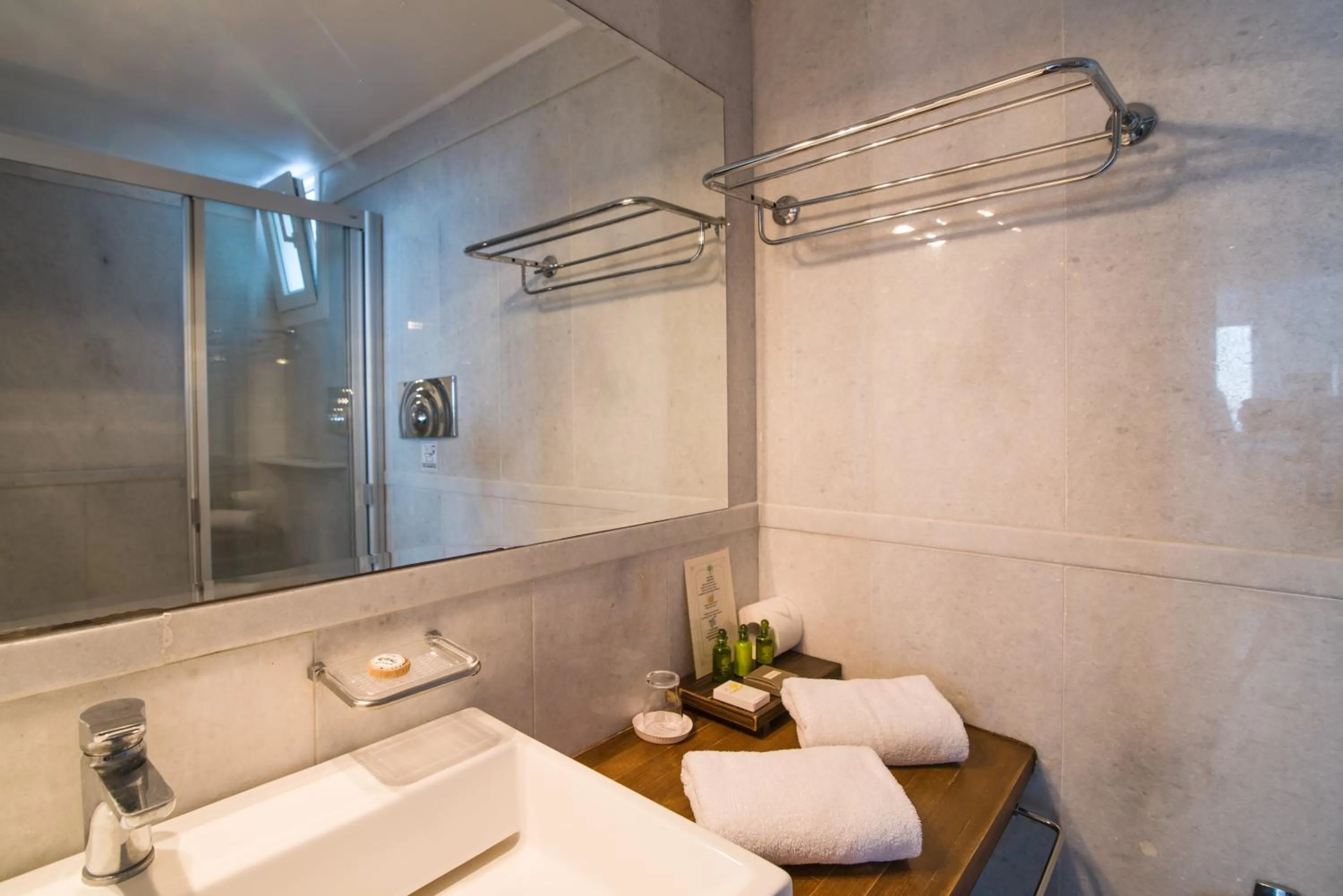 Bathroom in Antinea Suites Hotel & Spa