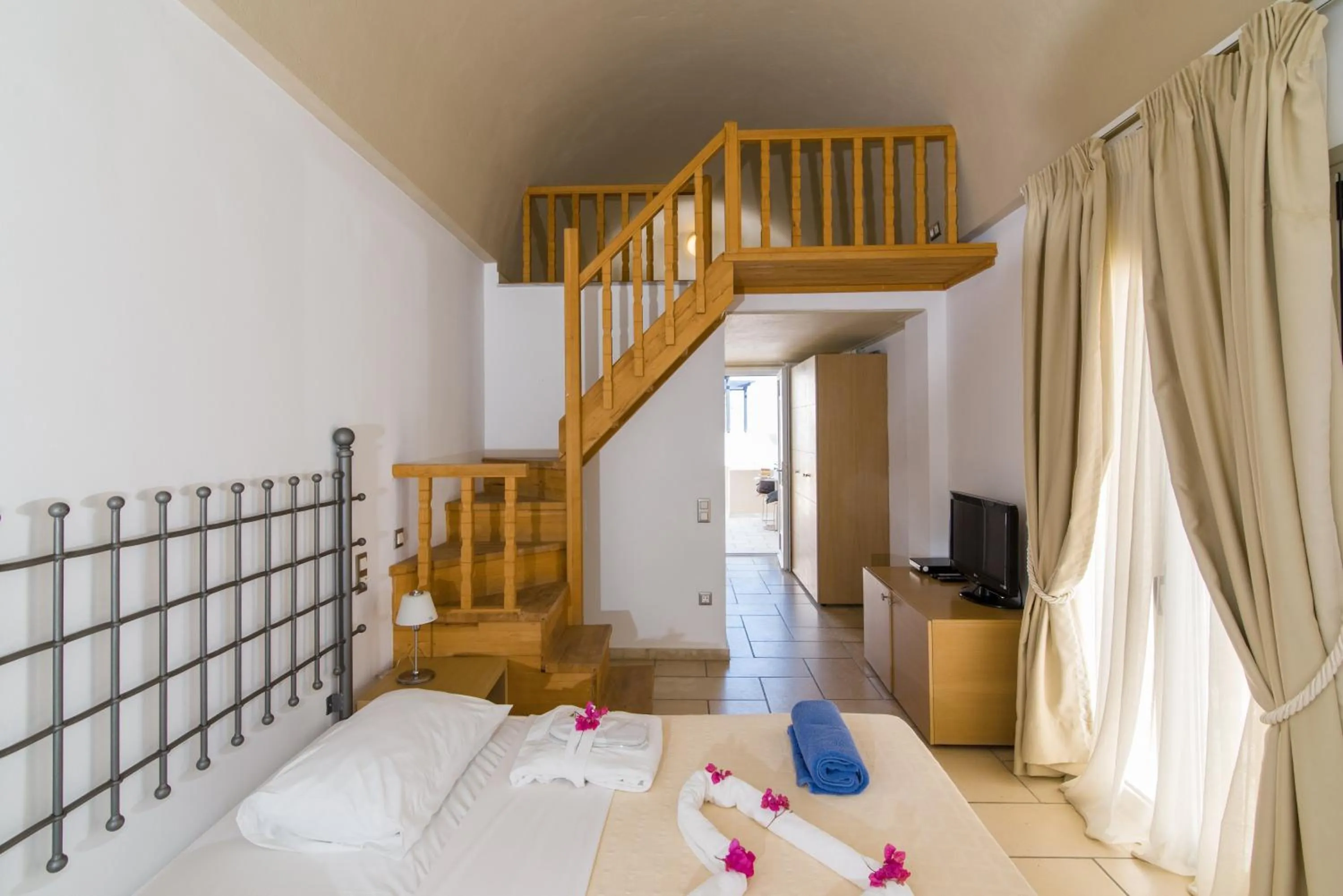 Photo of the whole room in Antinea Suites Hotel & Spa