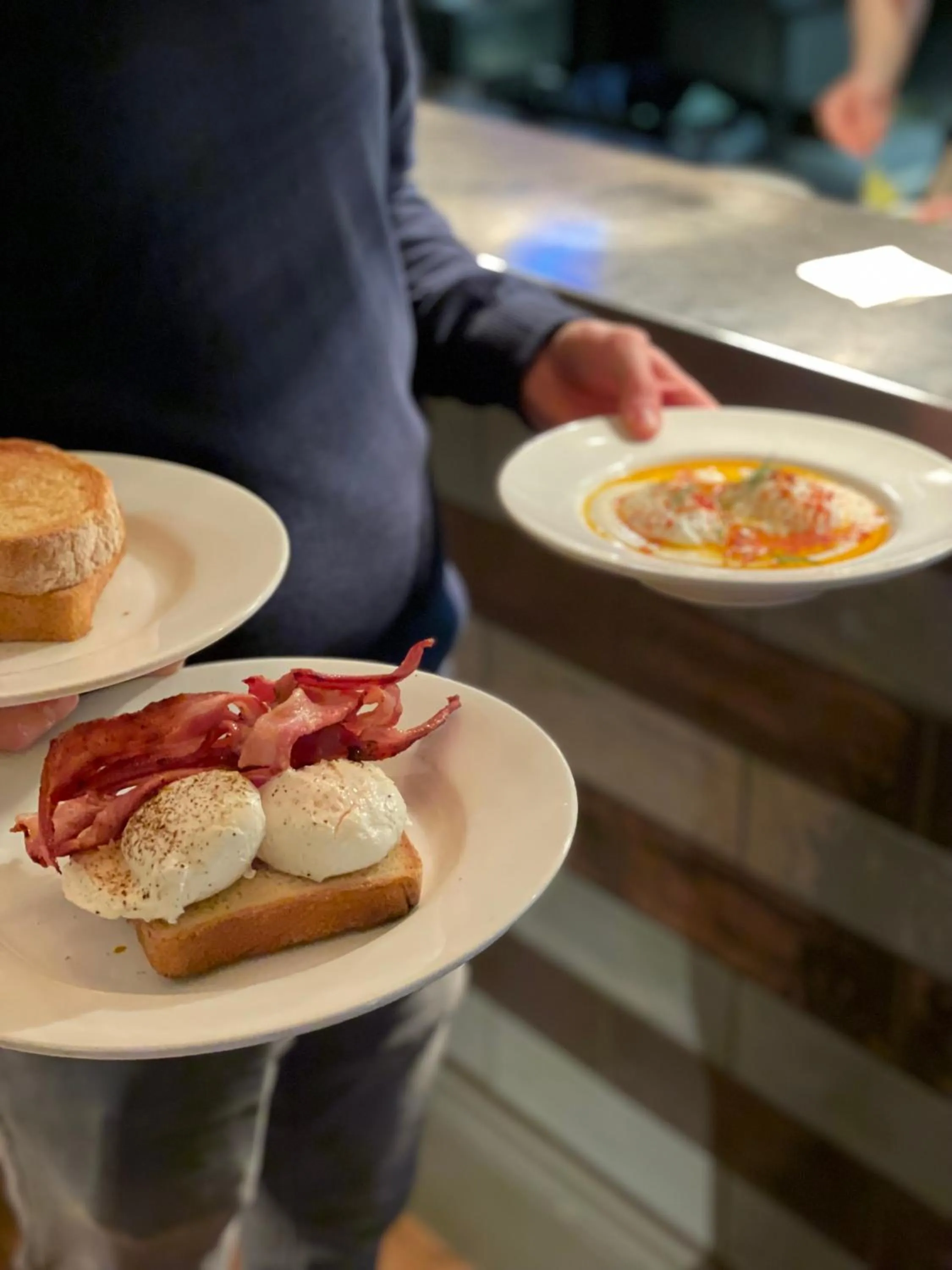 Breakfast in Rooms Above Sugar Boat