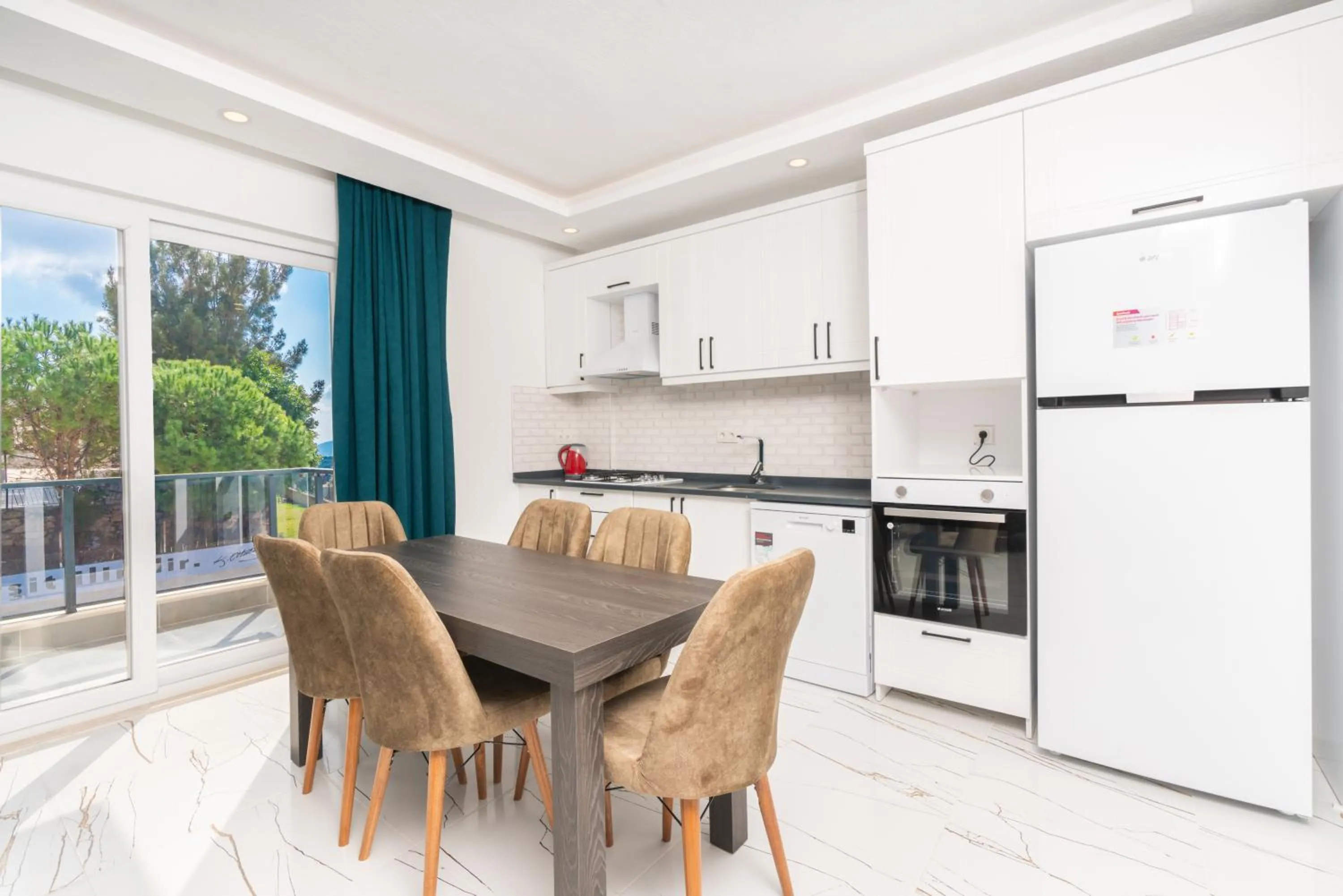 Kitchen or kitchenette in TAYLA SUİT