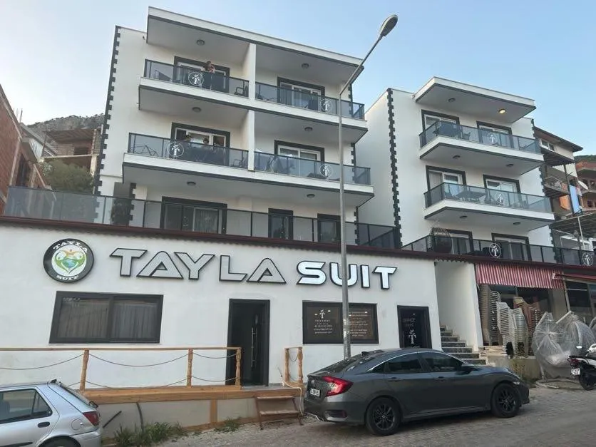 Parking in TAYLA SUİT