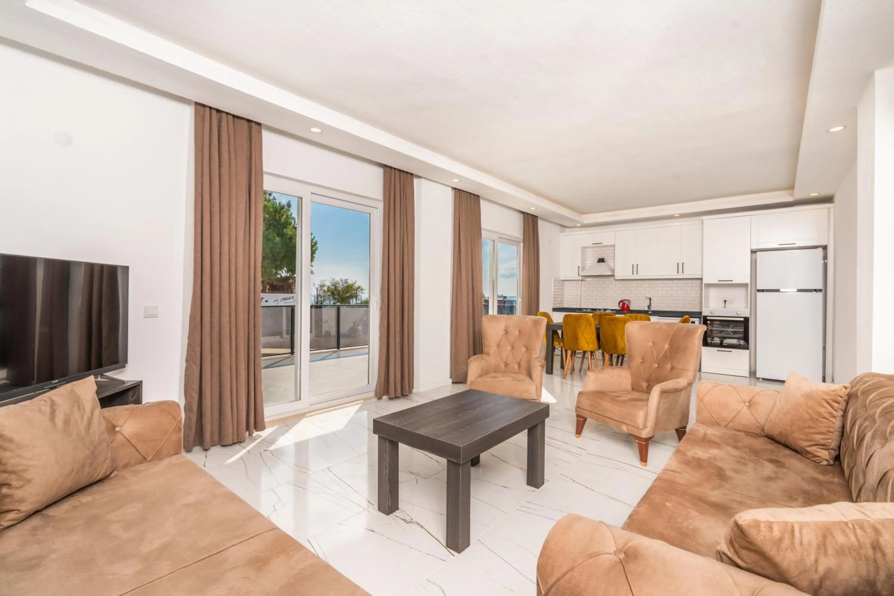 Kitchen or kitchenette in TAYLA SUİT