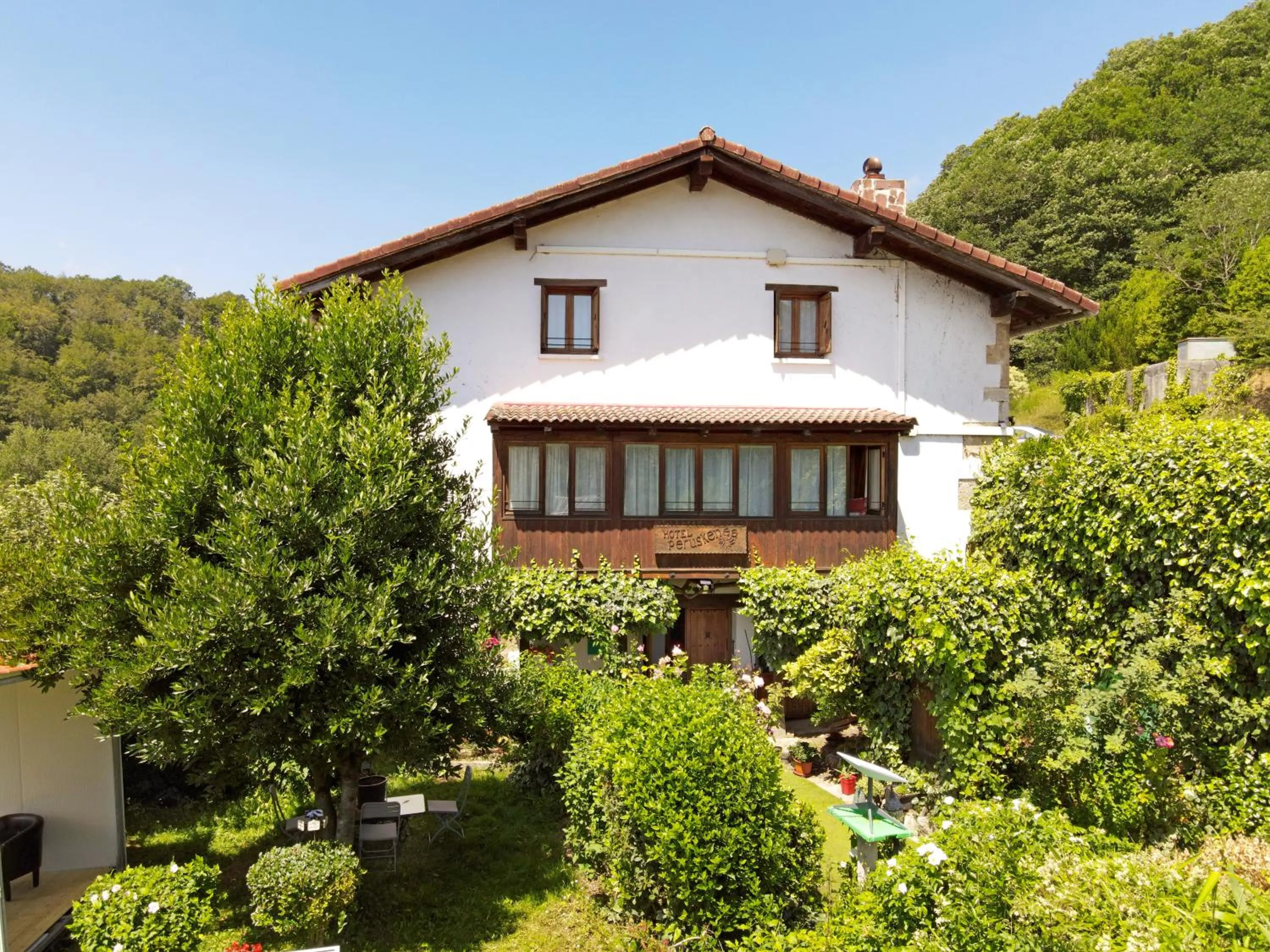 Property building in Hotel Peruskenea