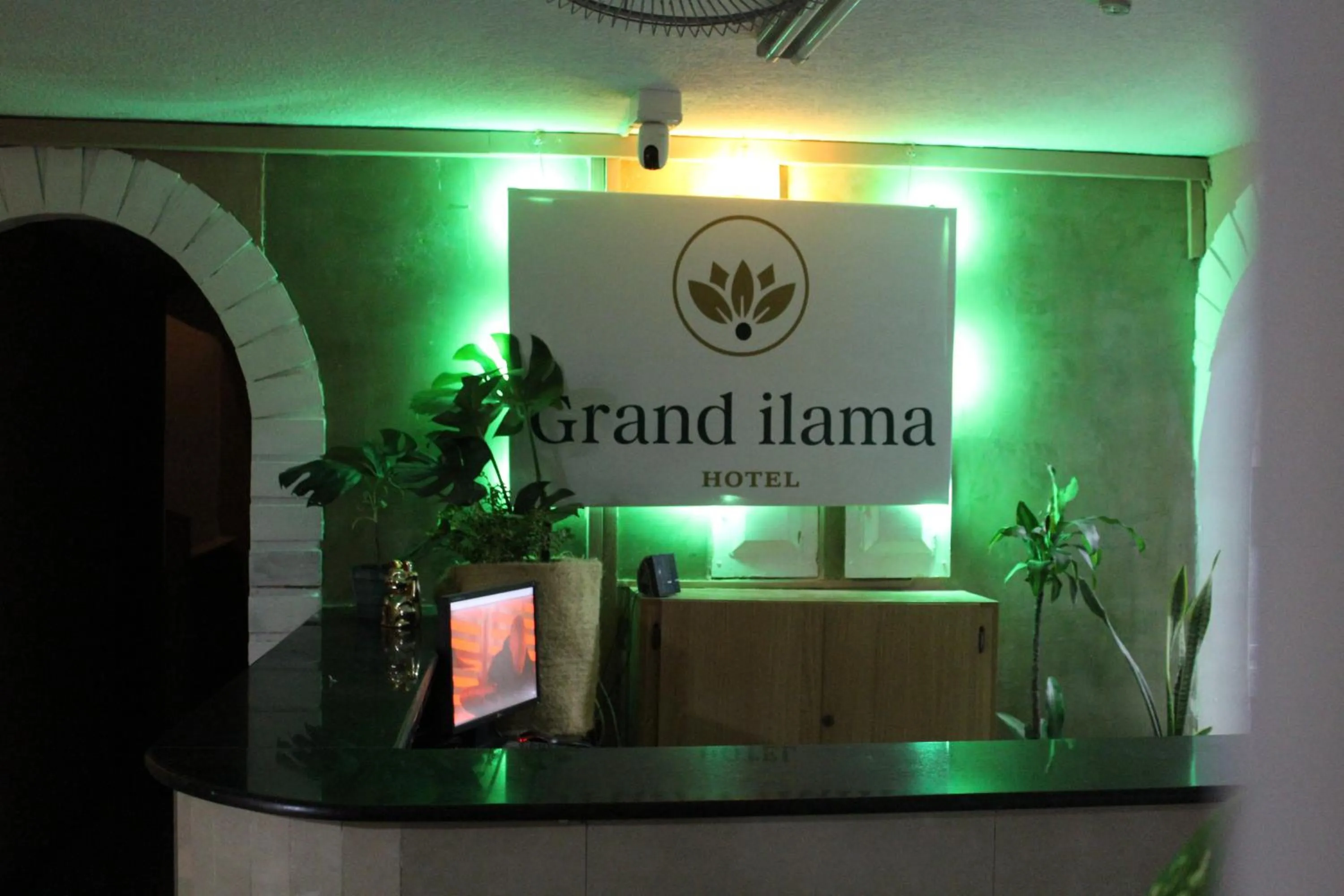 Logo/Certificate/Sign in Hotel Grand ilama
