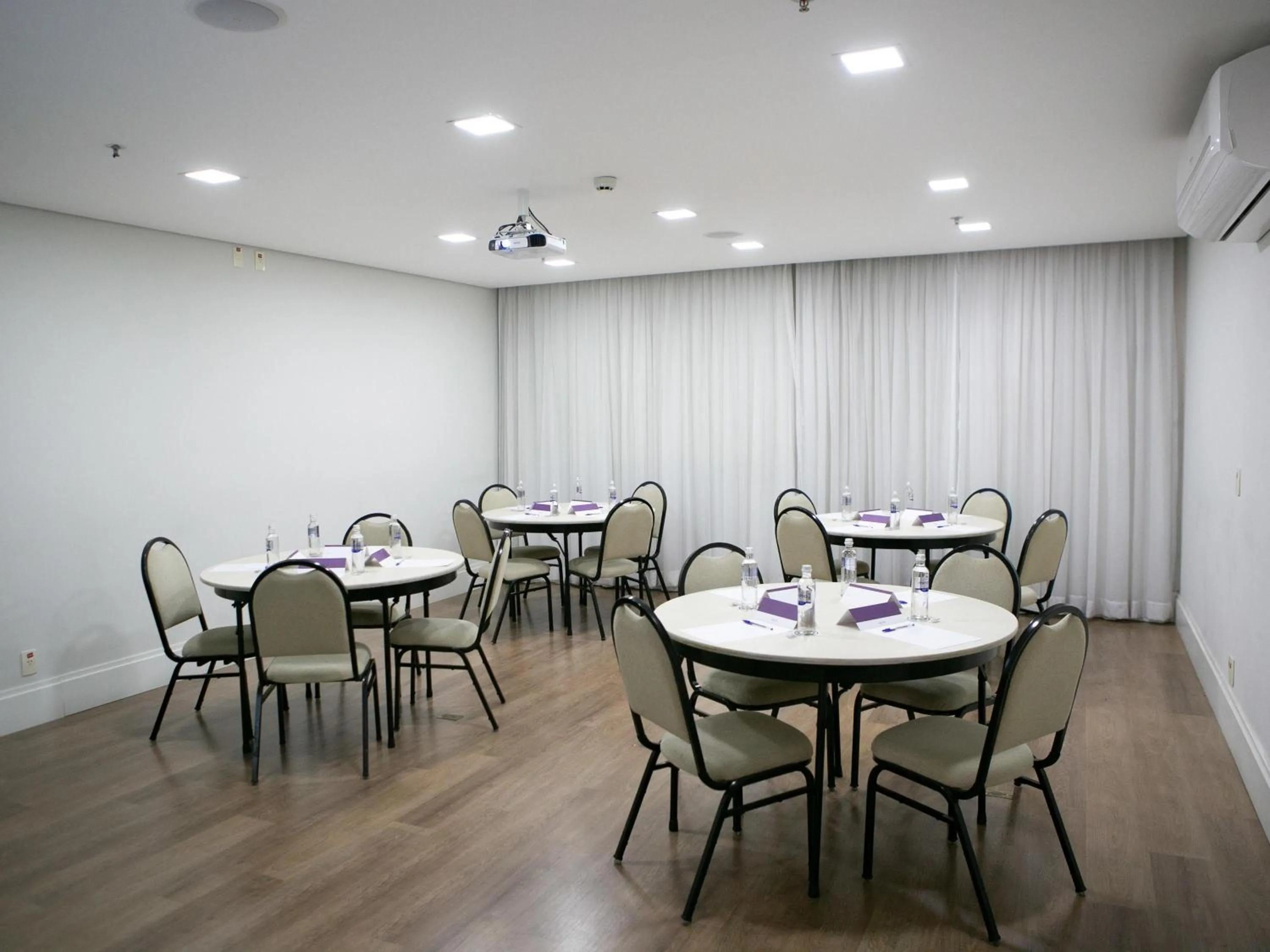 Meeting/conference room in Mercure Sao Caetano do Sul