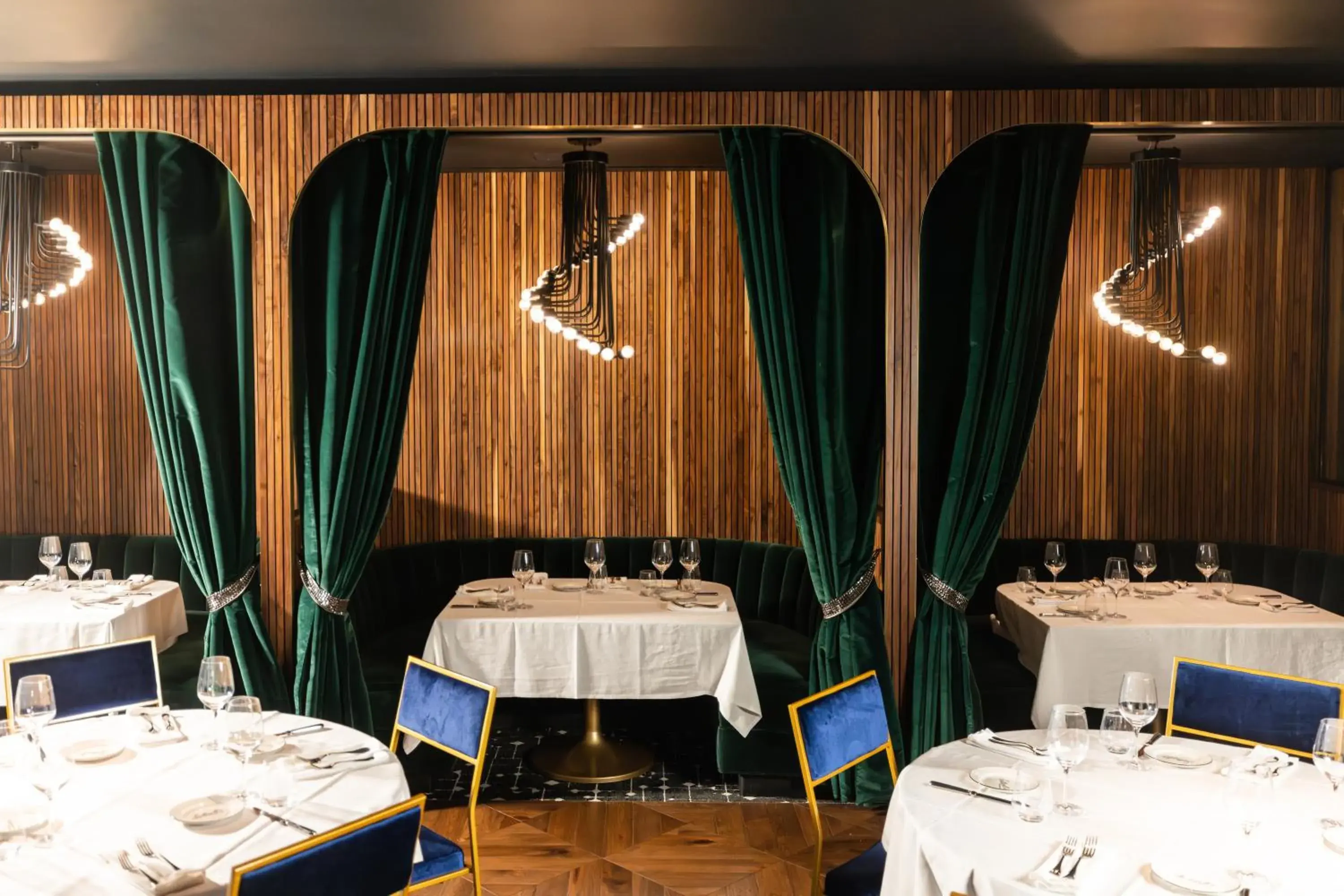 Restaurant/places to eat in Hôtel Swexan Restaurant/places to eat in Hôtel Swexan